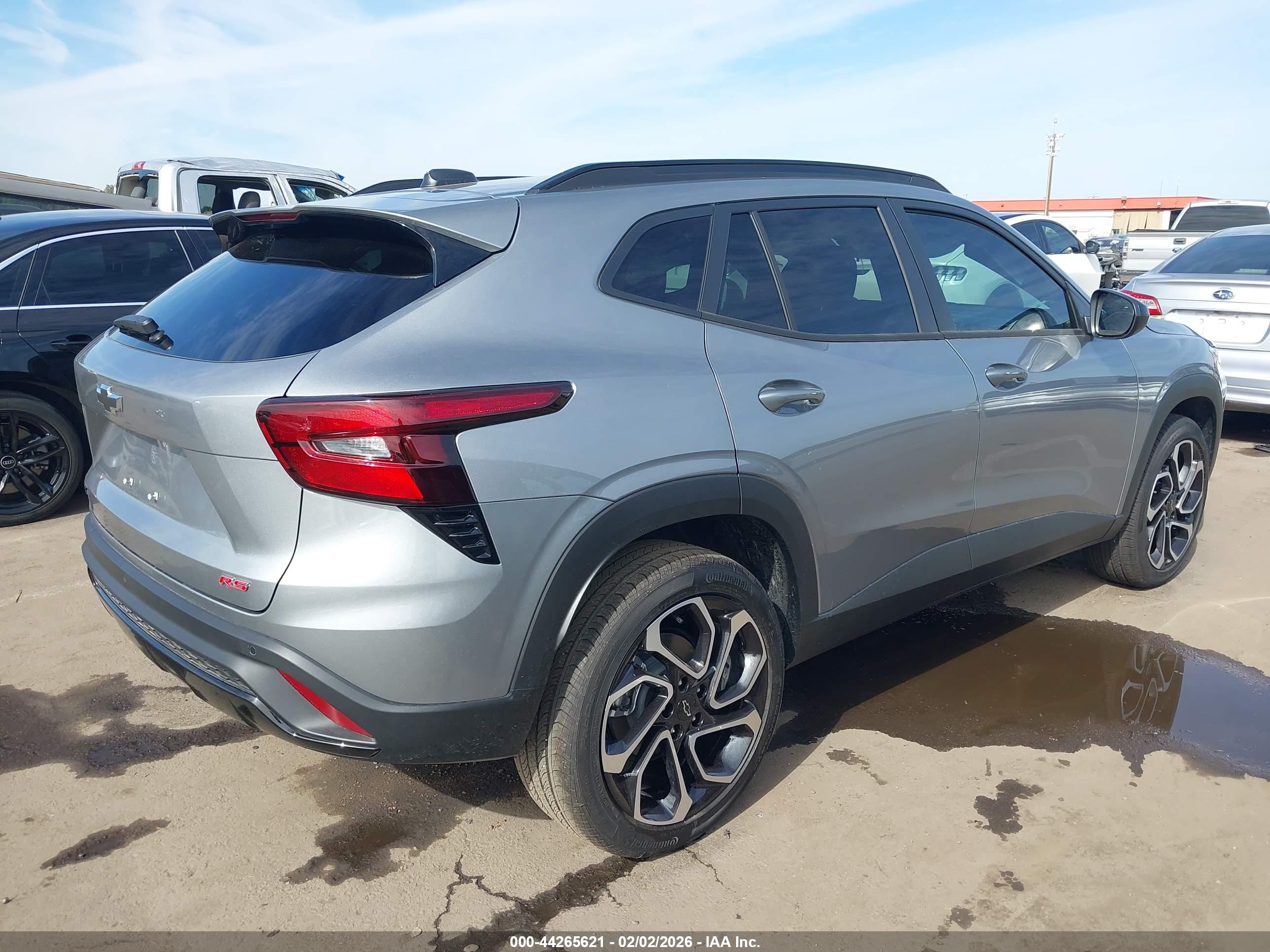 CHEVROLET TRAX image 4