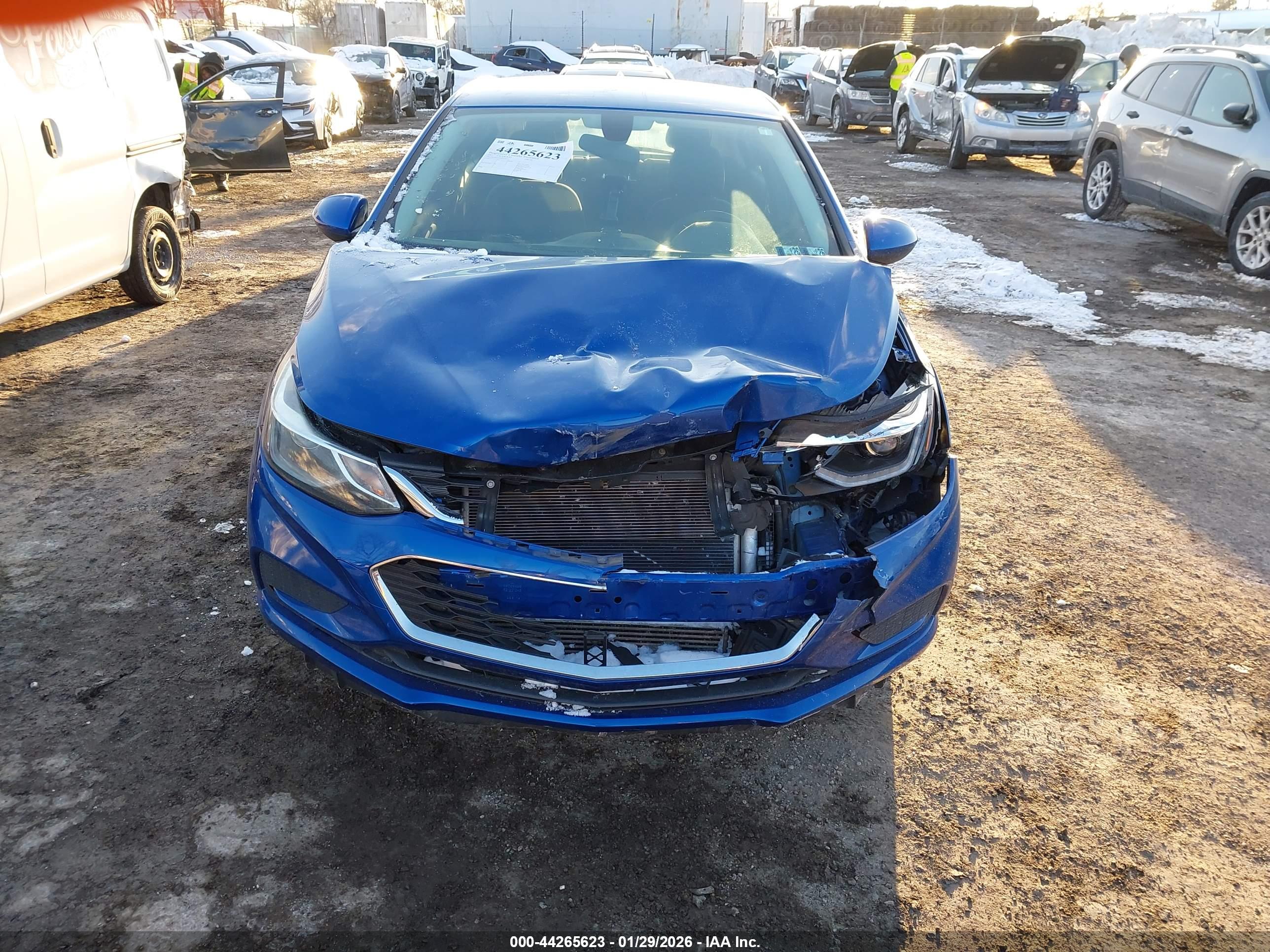 CHEVROLET CRUZE image 6