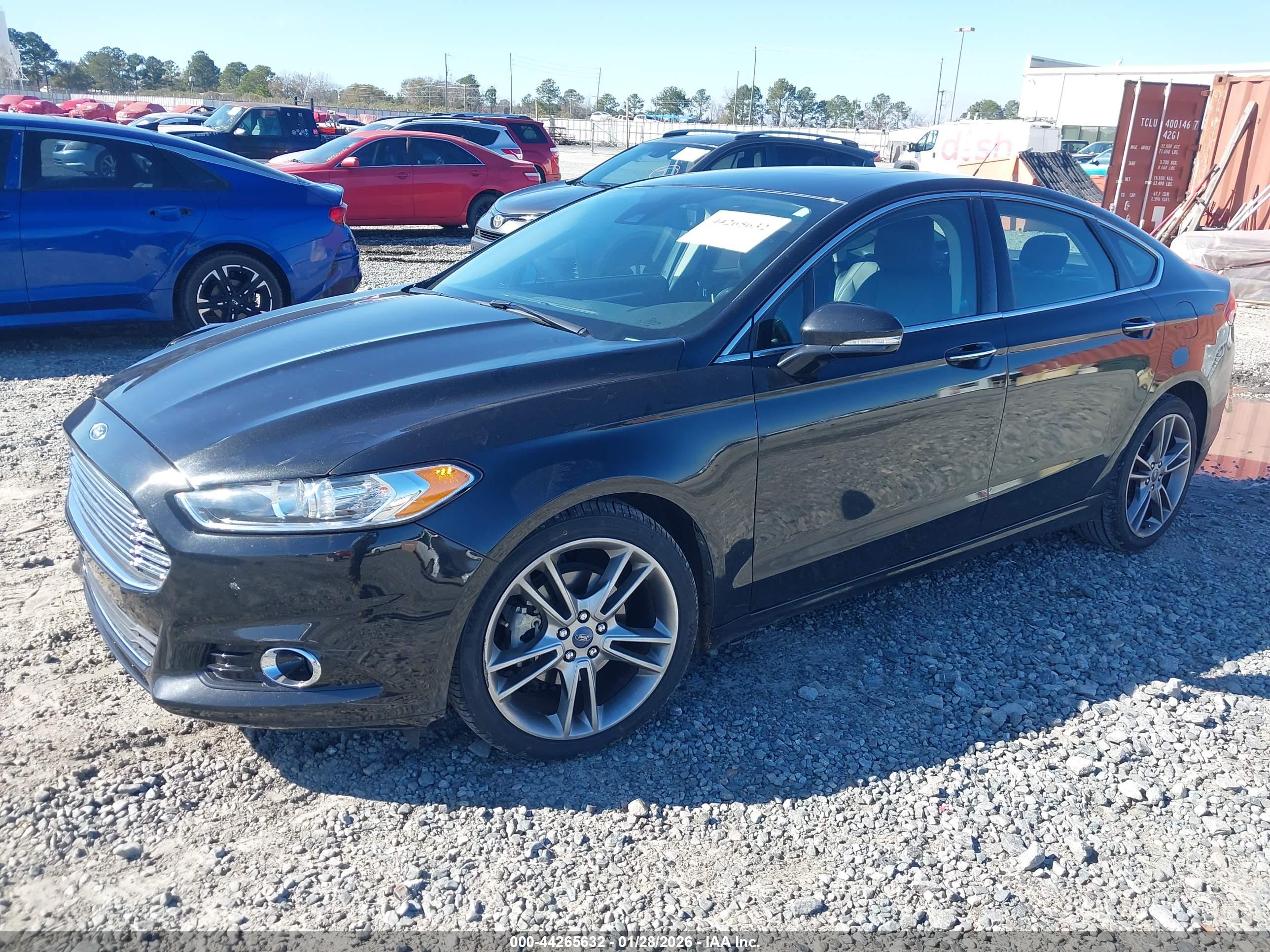 FORD FUSION image 2