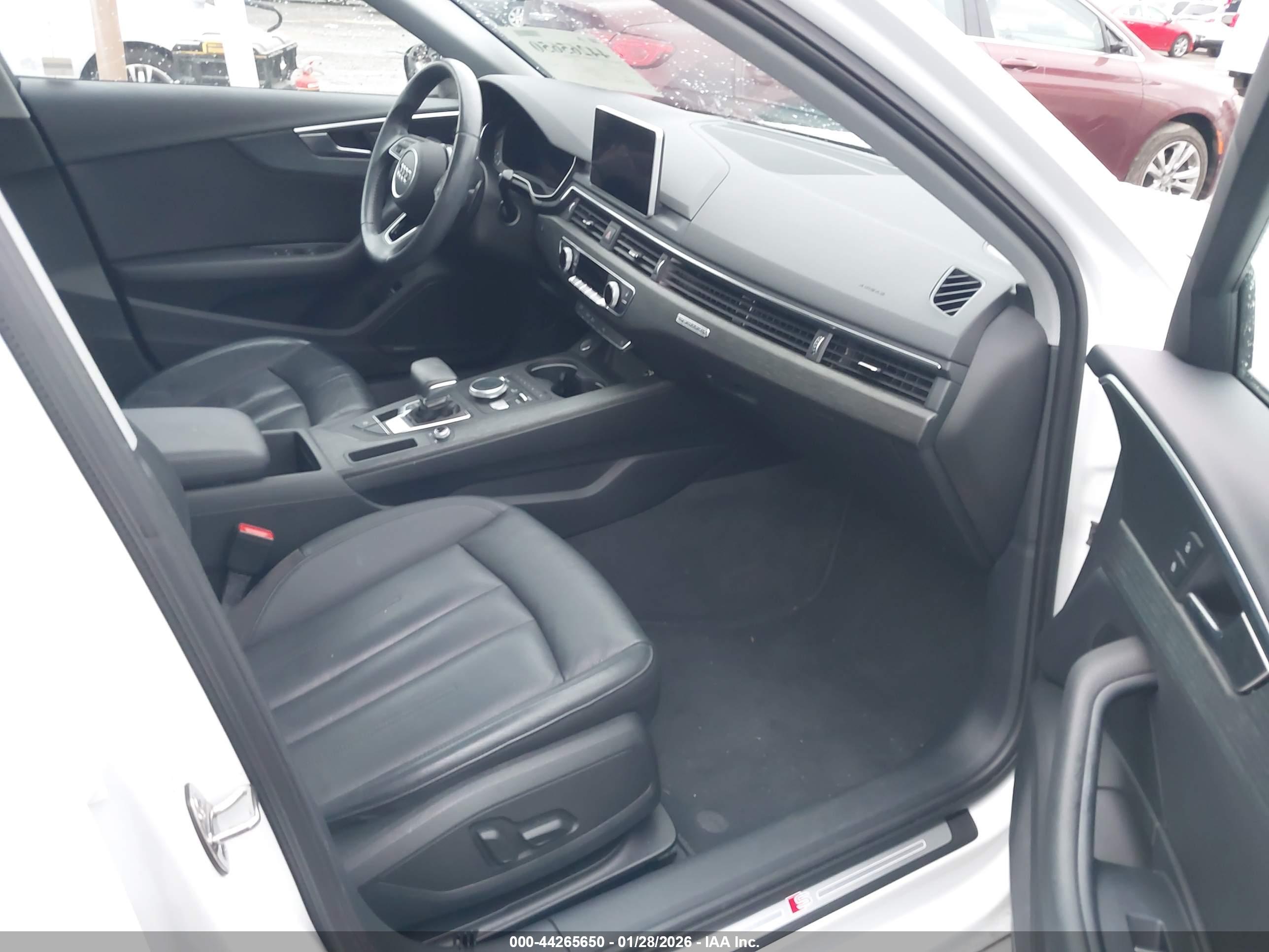 AUDI A4 image 5