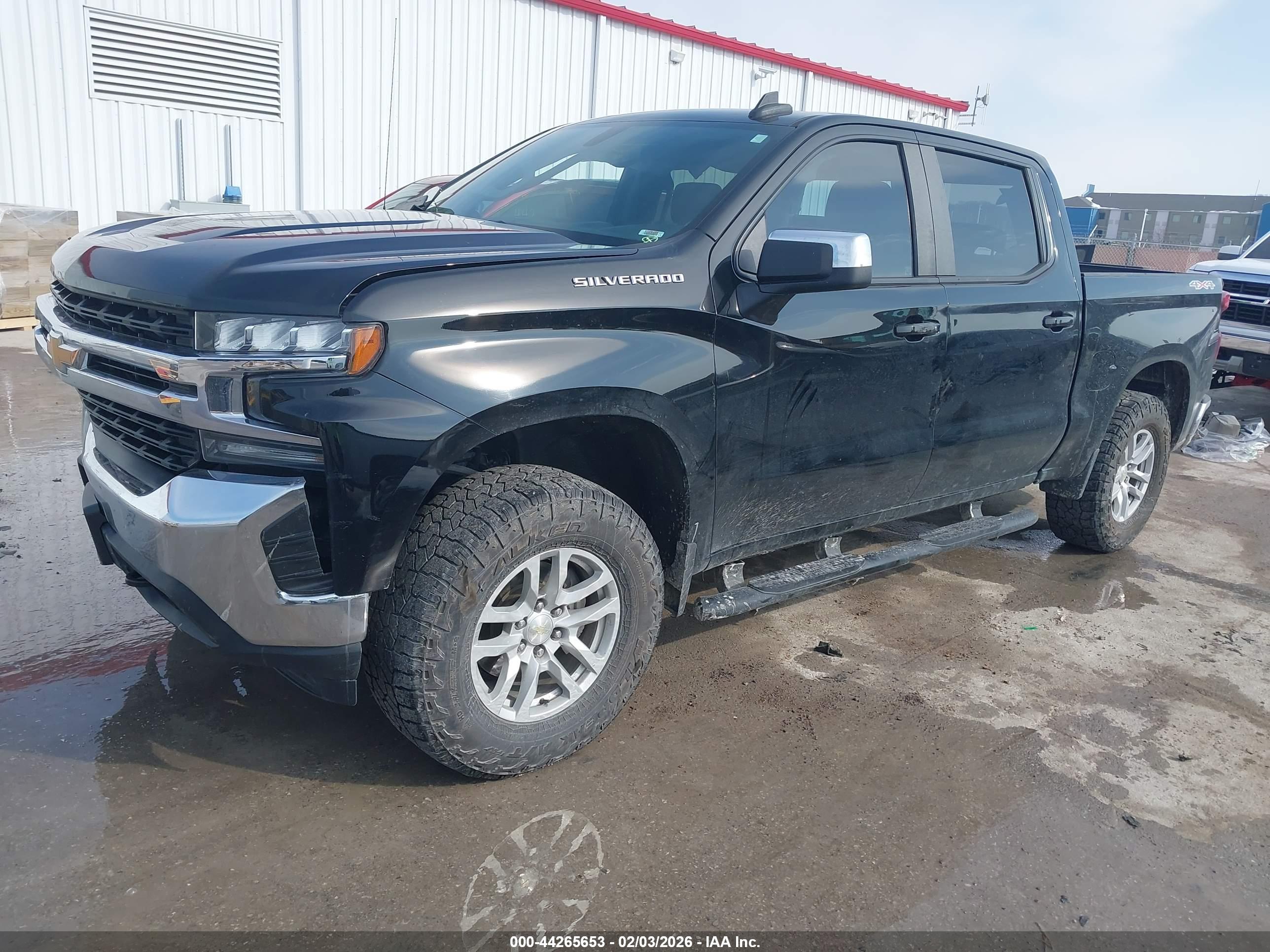CHEVROLET SILVERADO image 2