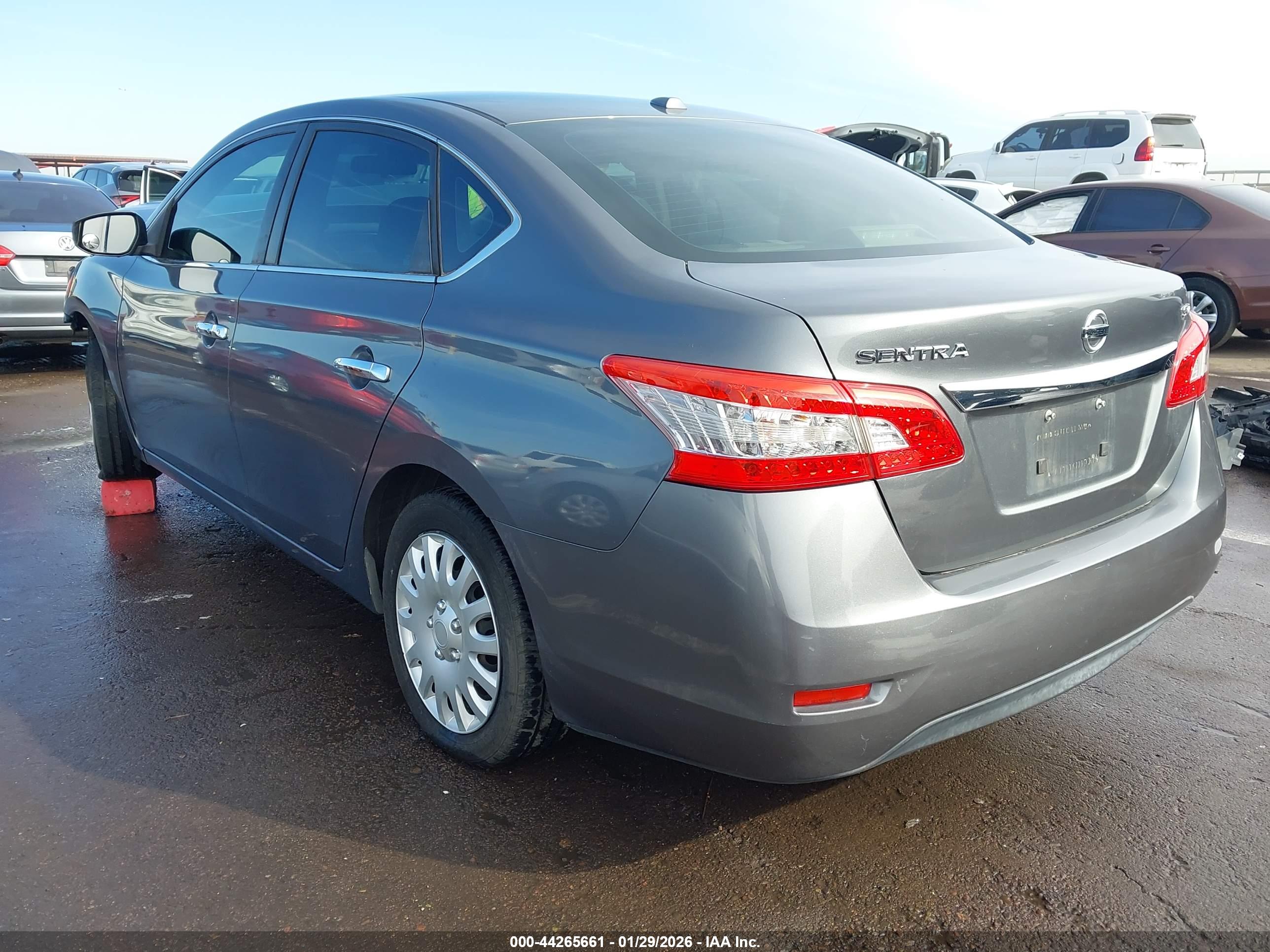 NISSAN SENTRA image 3