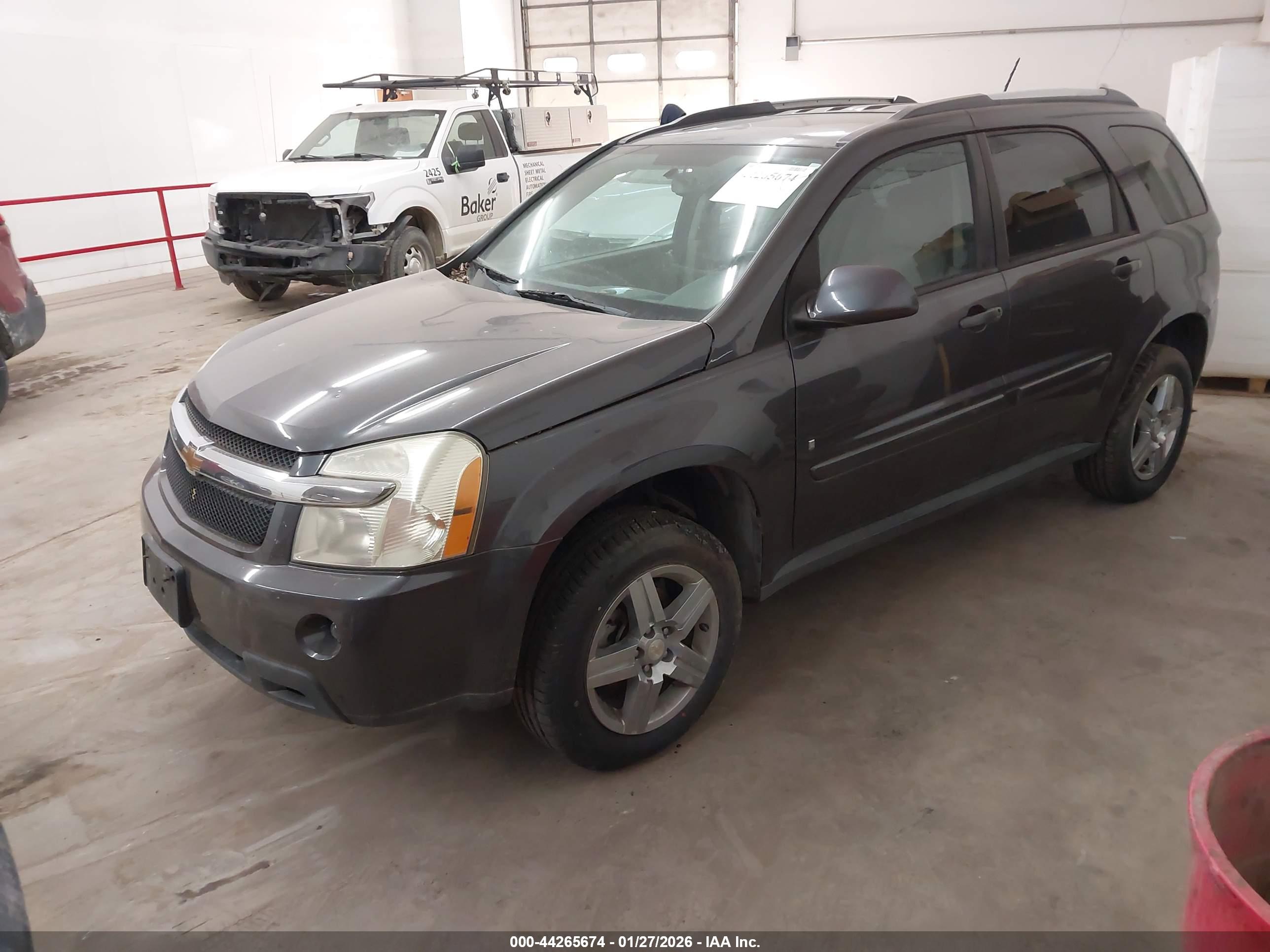 CHEVROLET EQUINOX image 2