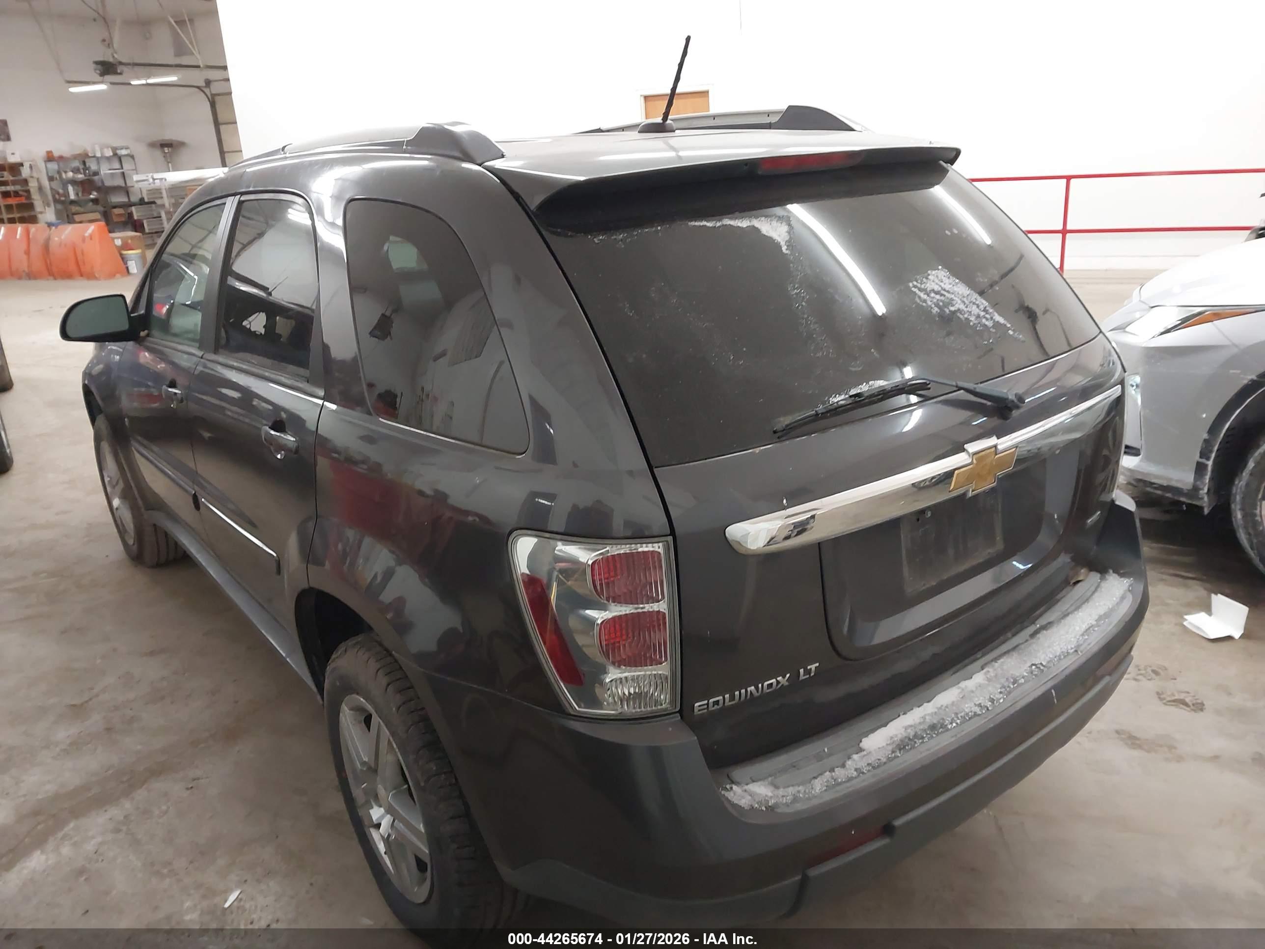 CHEVROLET EQUINOX image 3