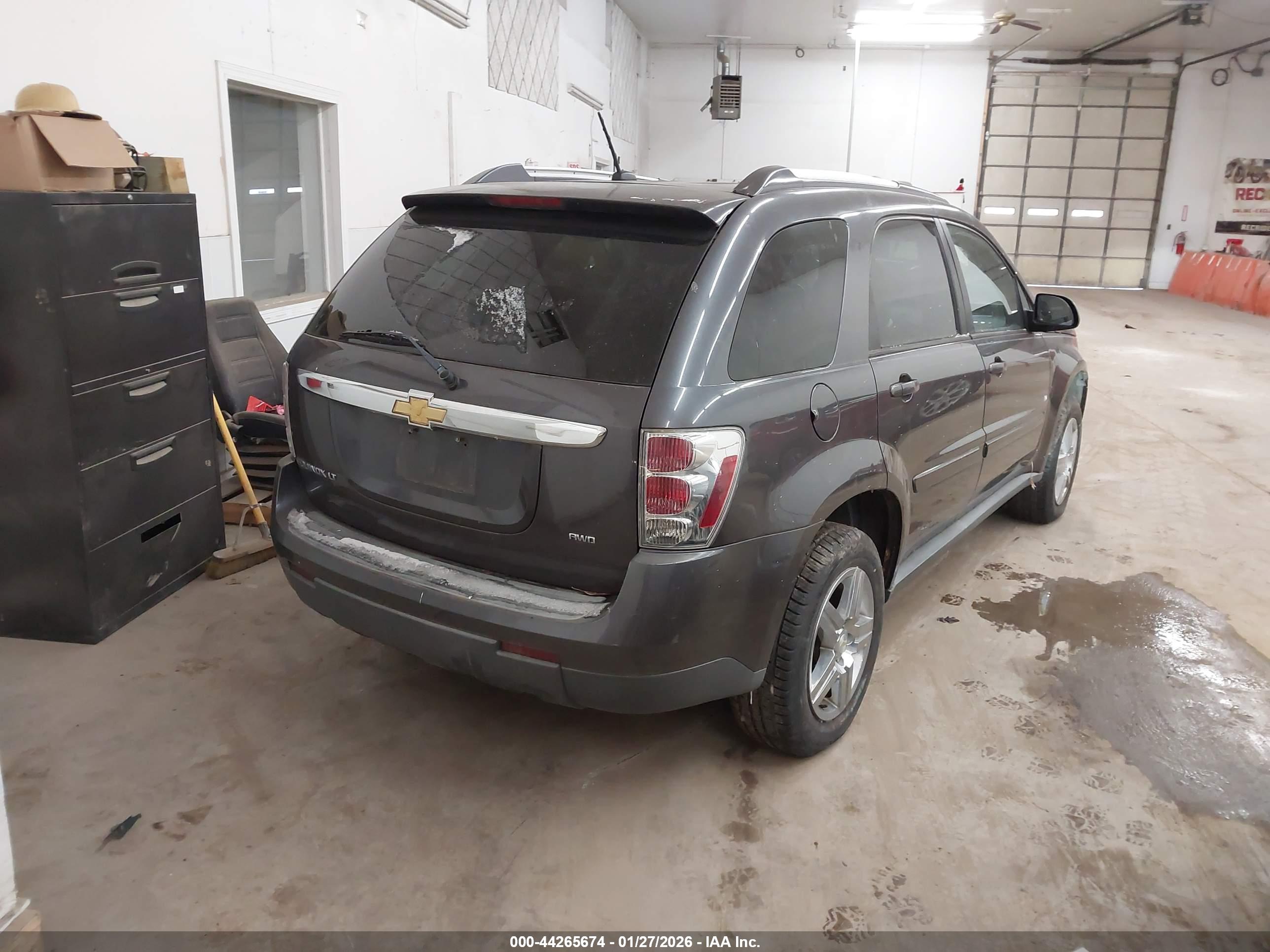 CHEVROLET EQUINOX image 4
