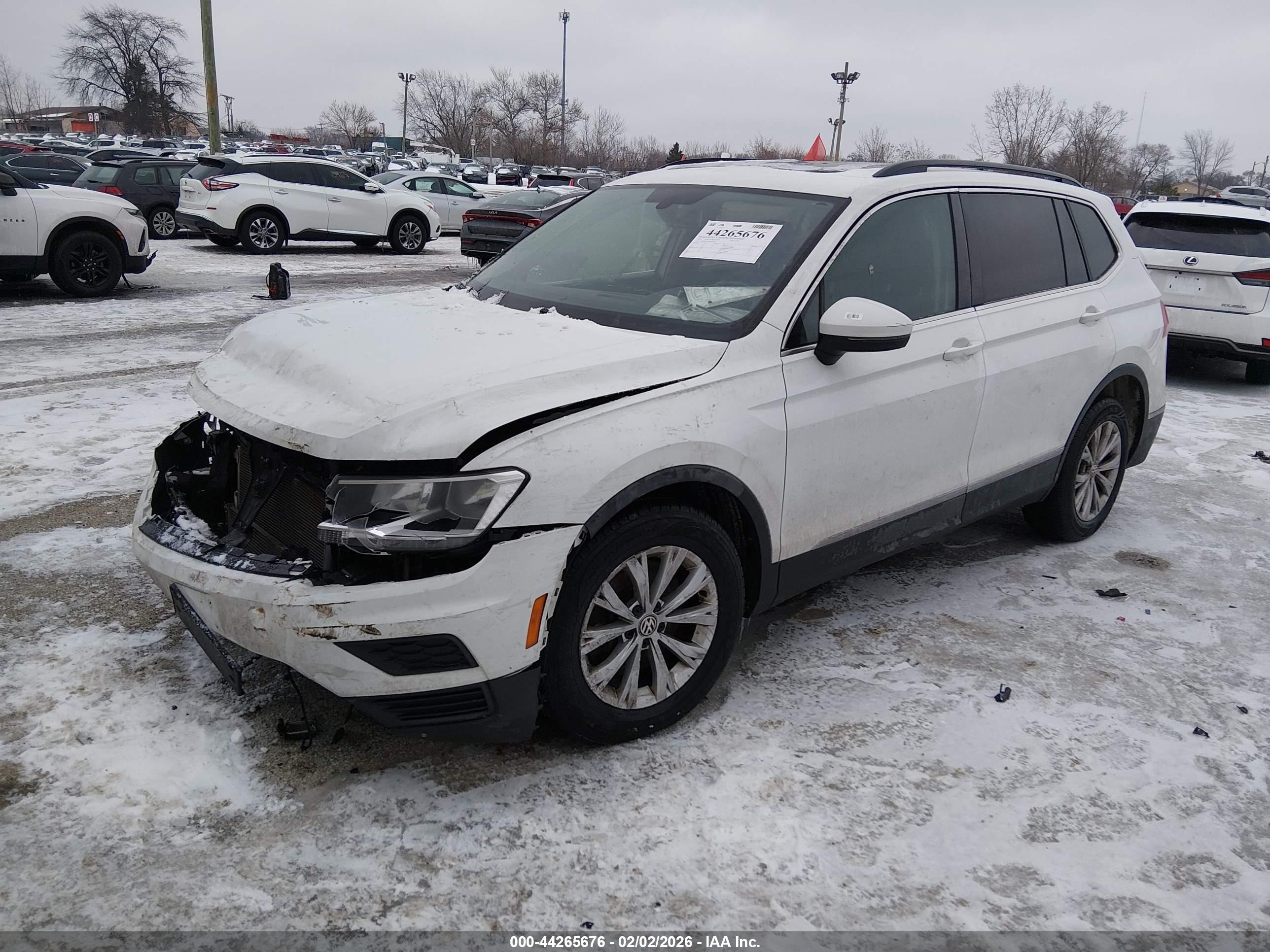 VOLKSWAGEN TIGUAN image 2
