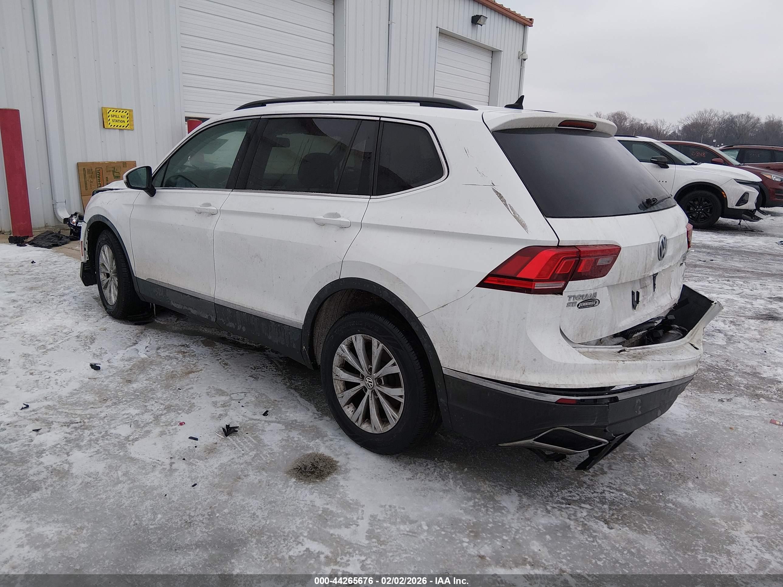 VOLKSWAGEN TIGUAN image 3