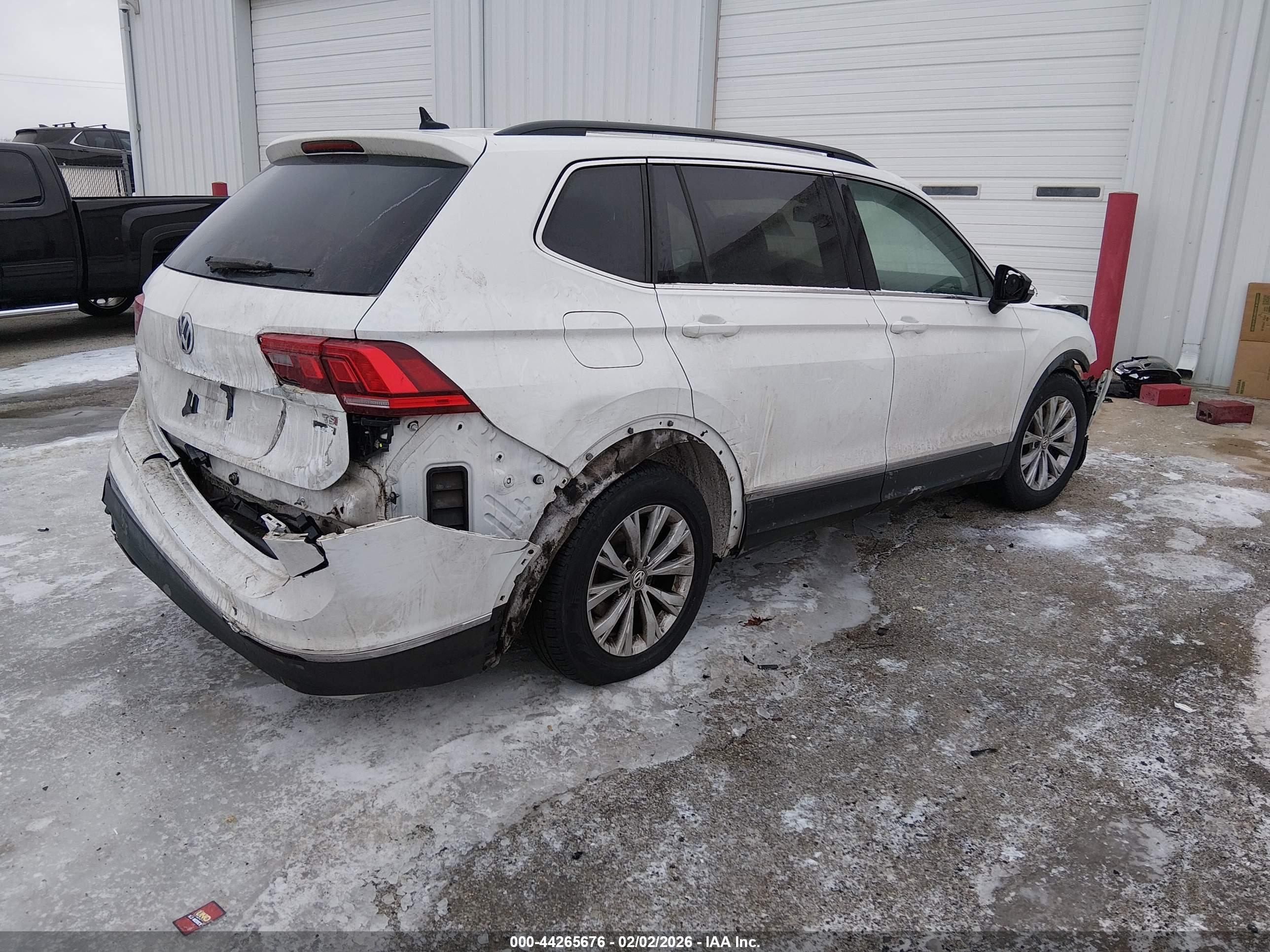 VOLKSWAGEN TIGUAN image 4