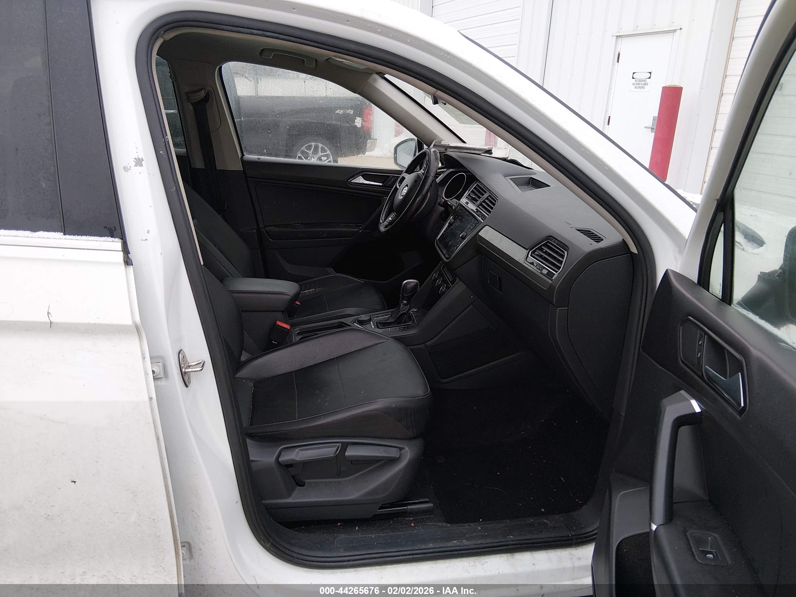 VOLKSWAGEN TIGUAN image 5