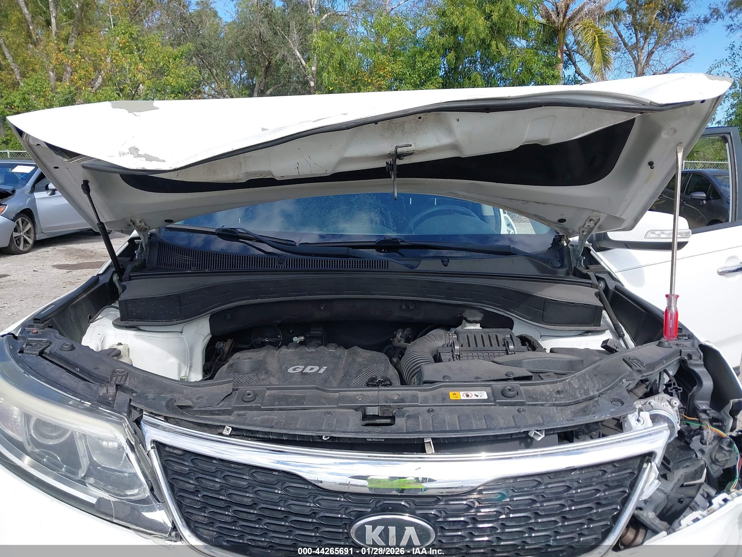 KIA SORENTO image 10