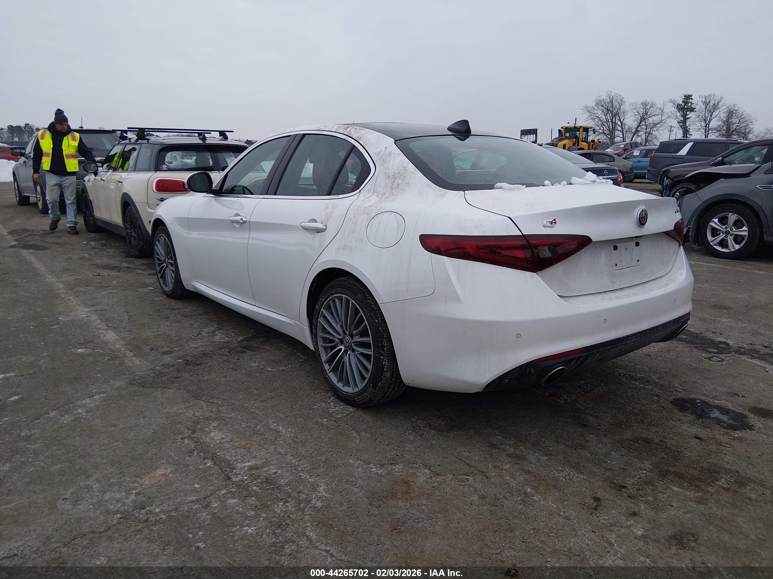 ALFA ROMEO image 3