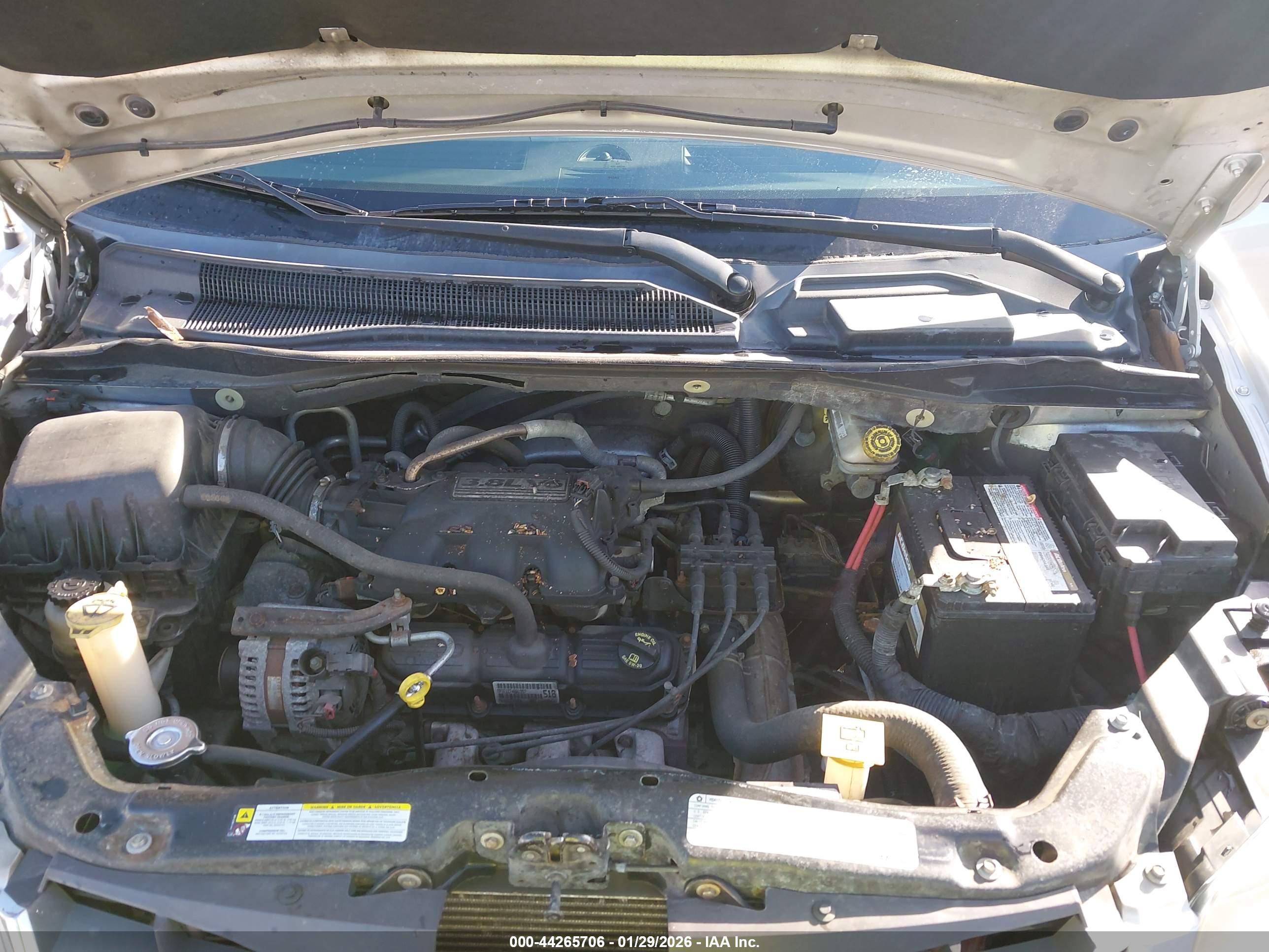 CHRYSLER TOWN image 10