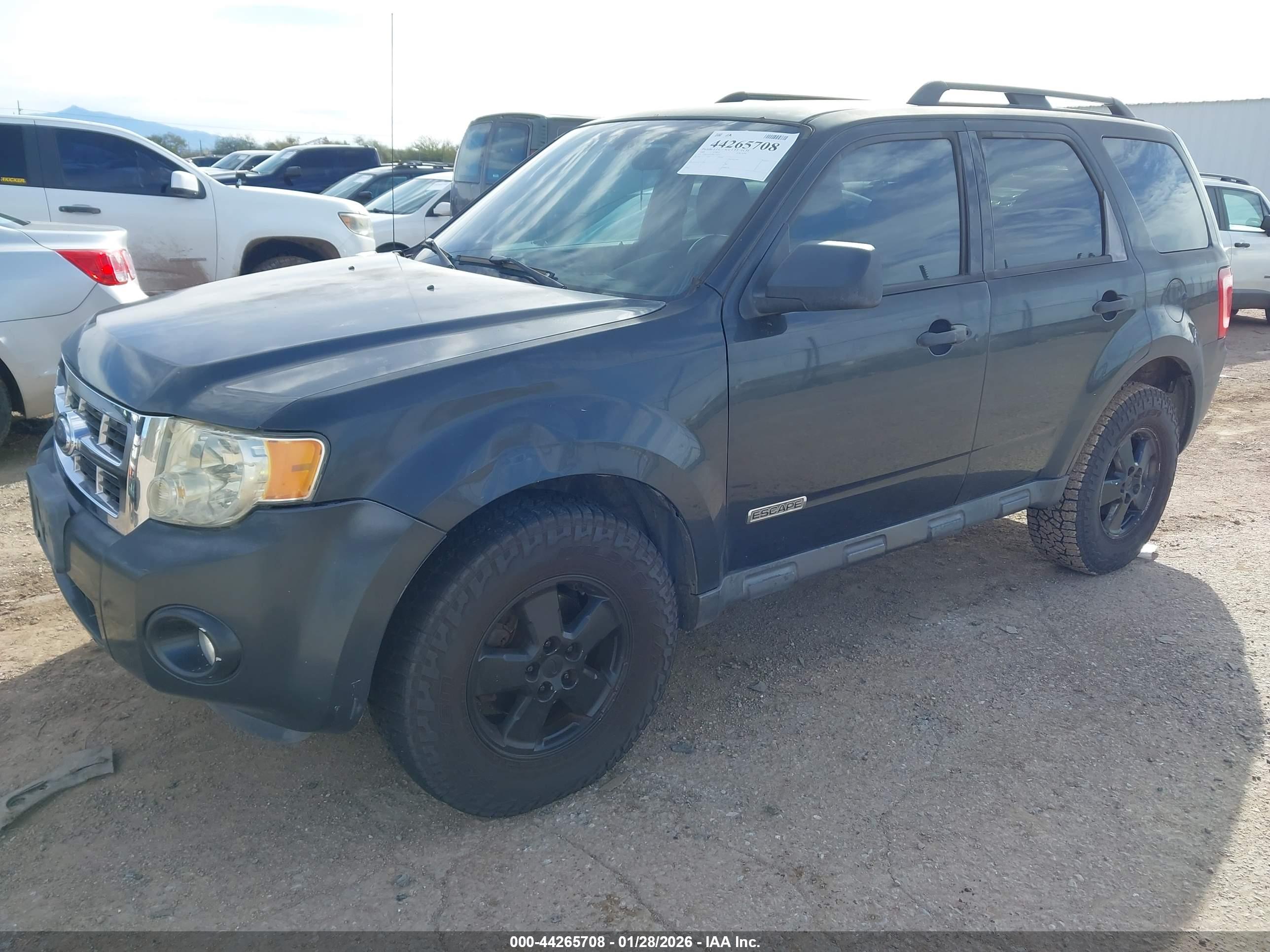 FORD ESCAPE image 2