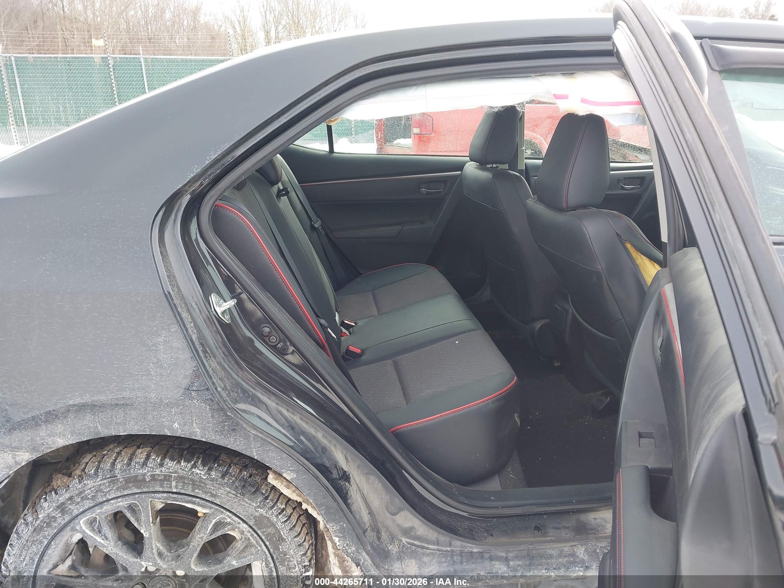 TOYOTA COROLLA image 8