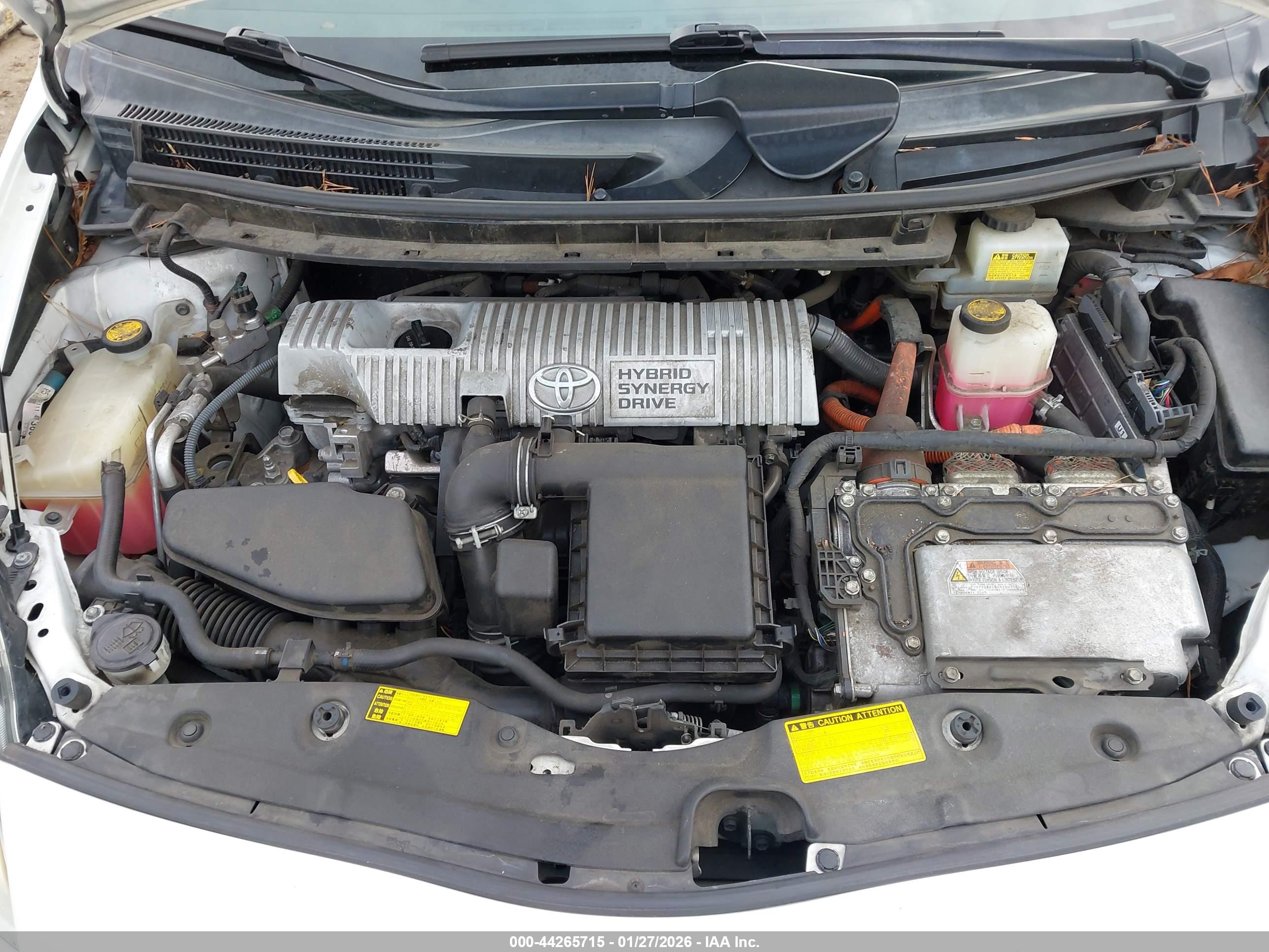 TOYOTA PRIUS image 10