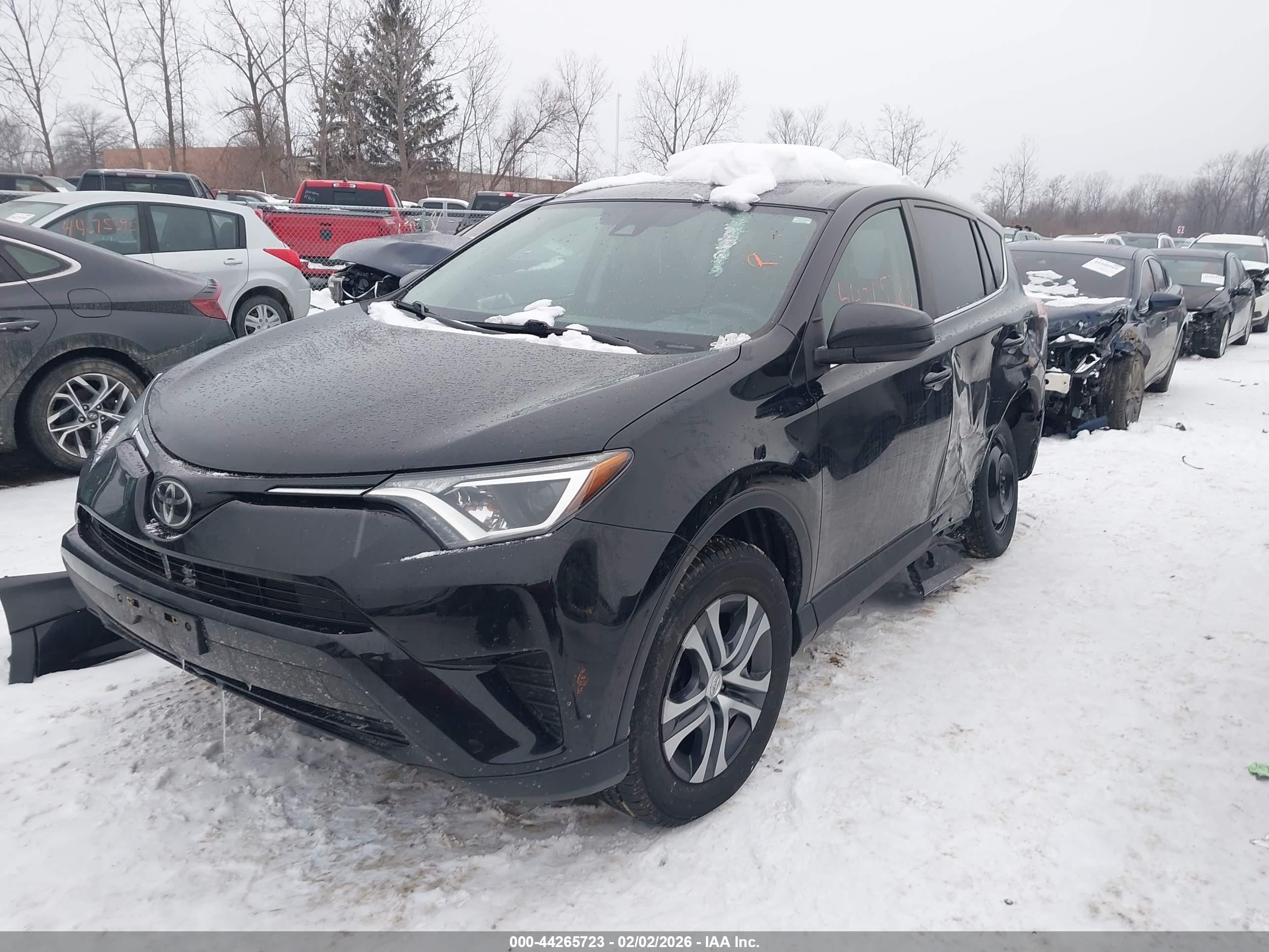 TOYOTA RAV4 image 2