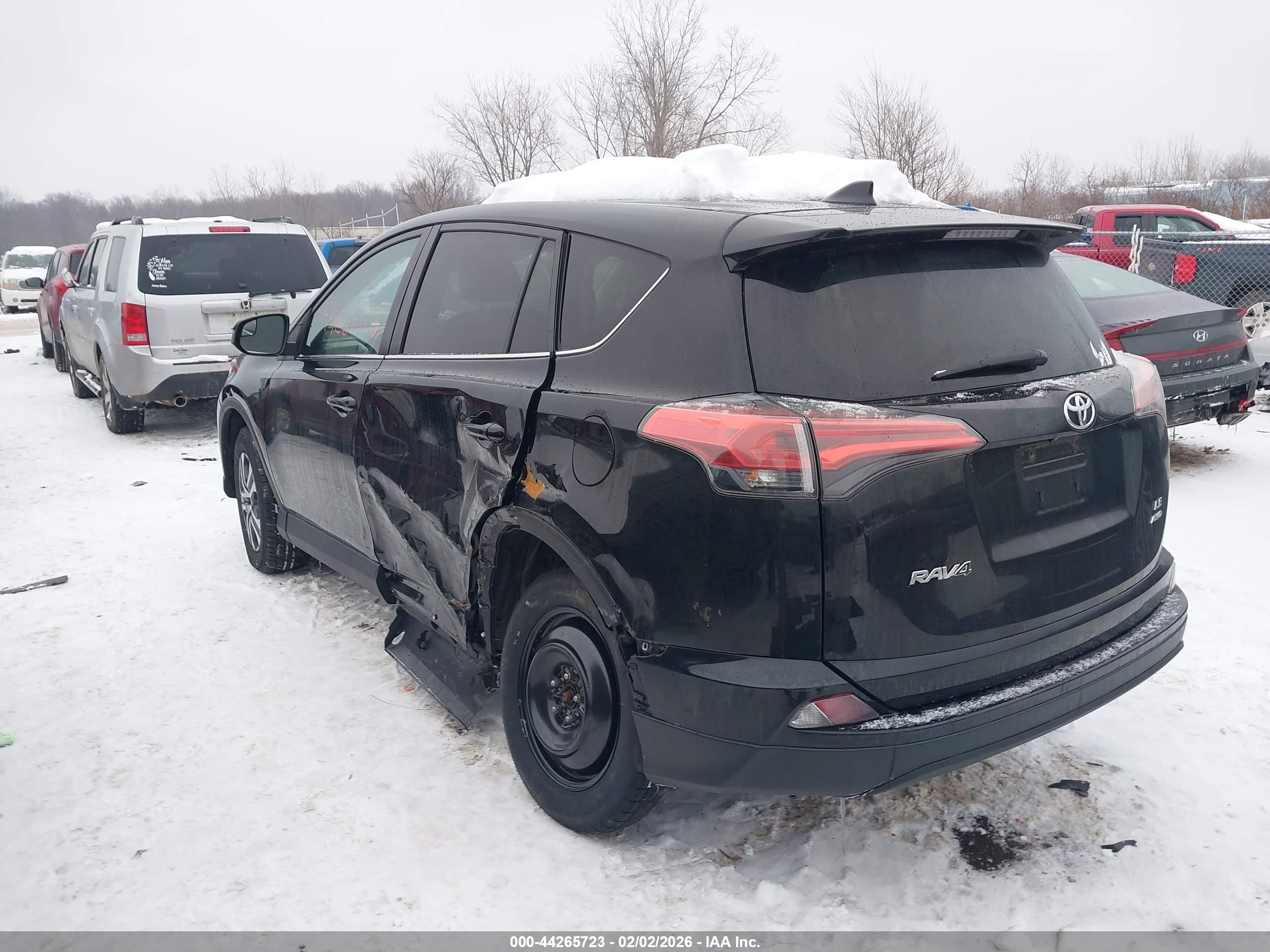 TOYOTA RAV4 image 3