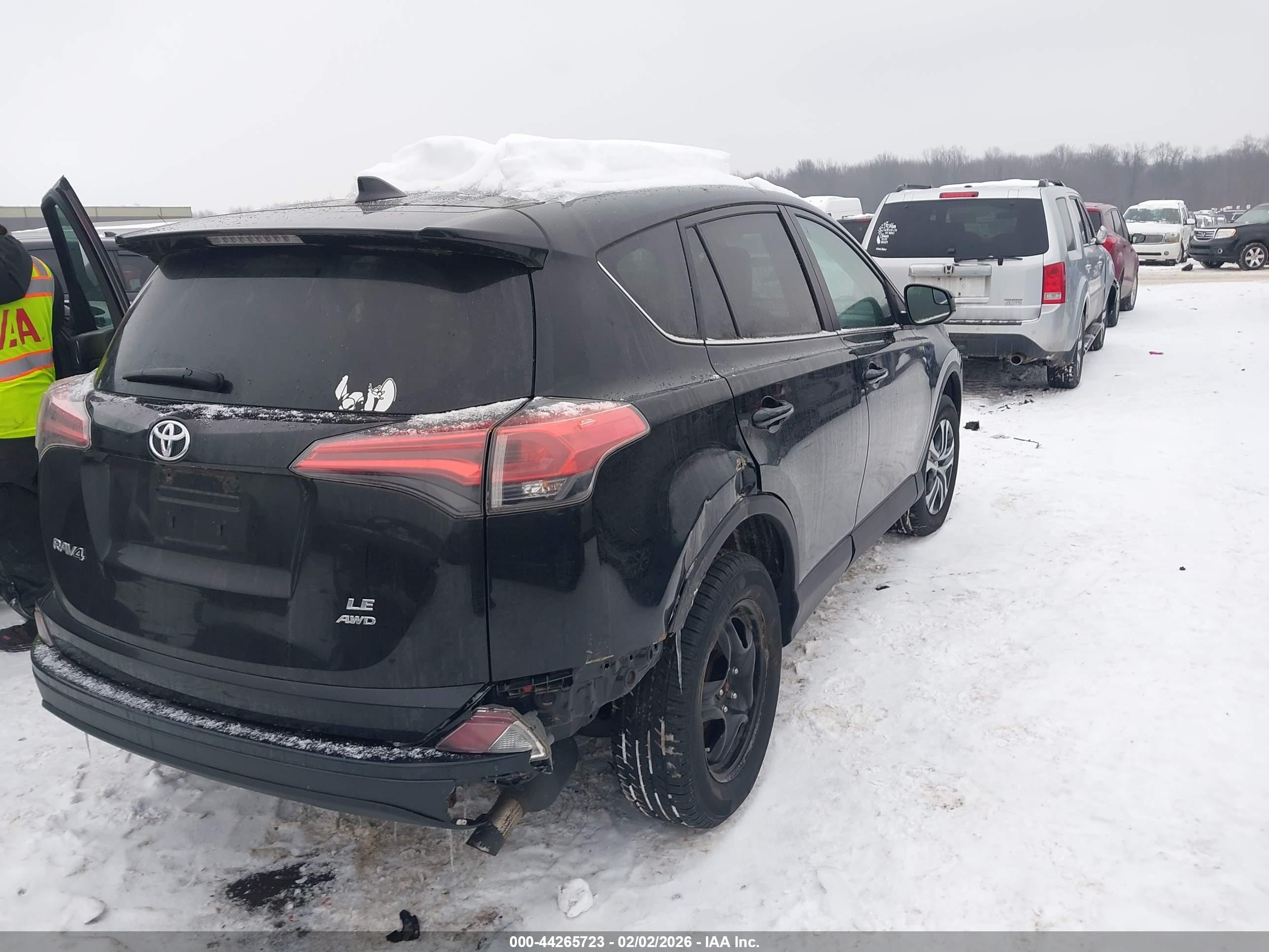 TOYOTA RAV4 image 4