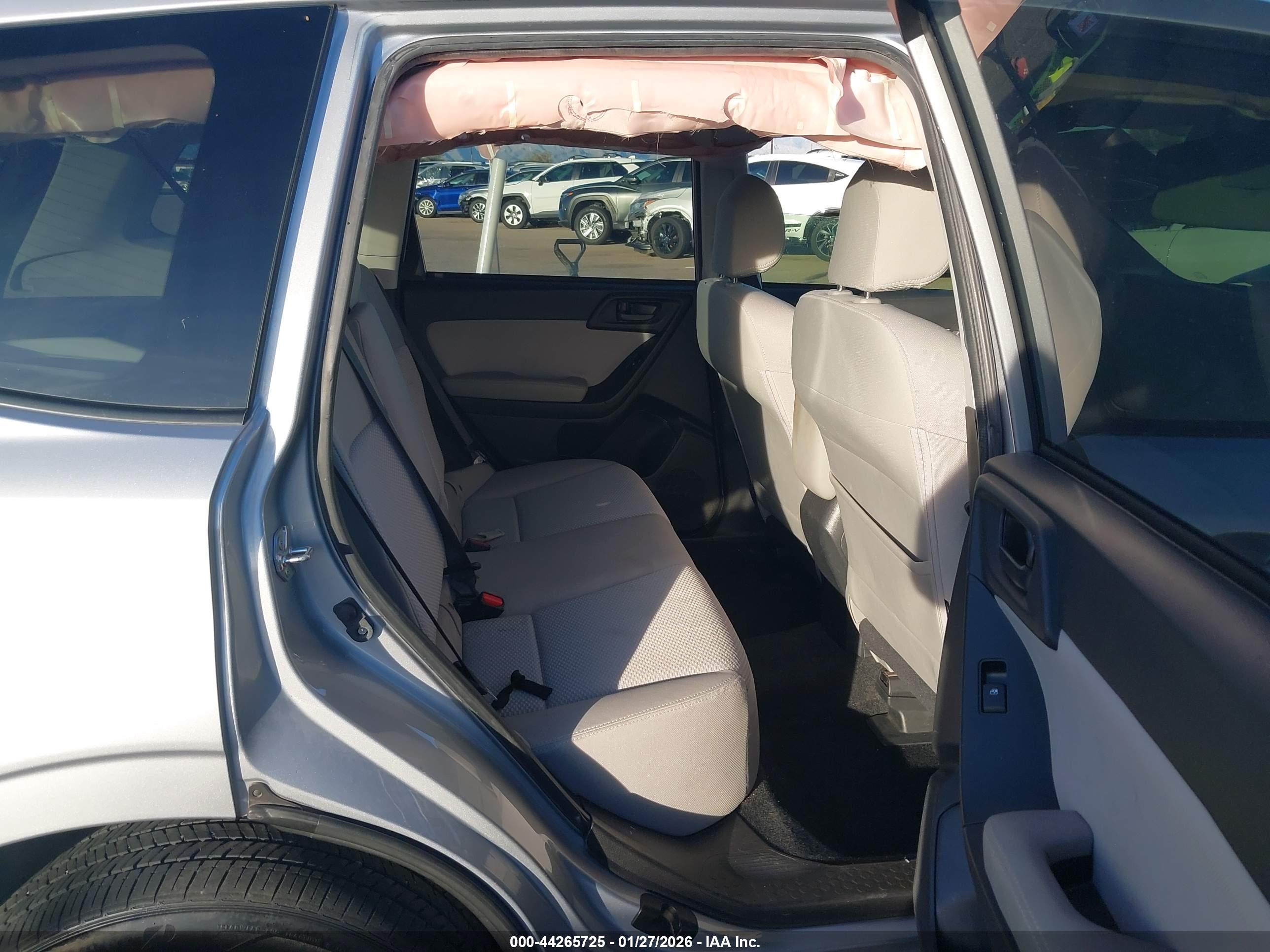 SUBARU FORESTER image 8