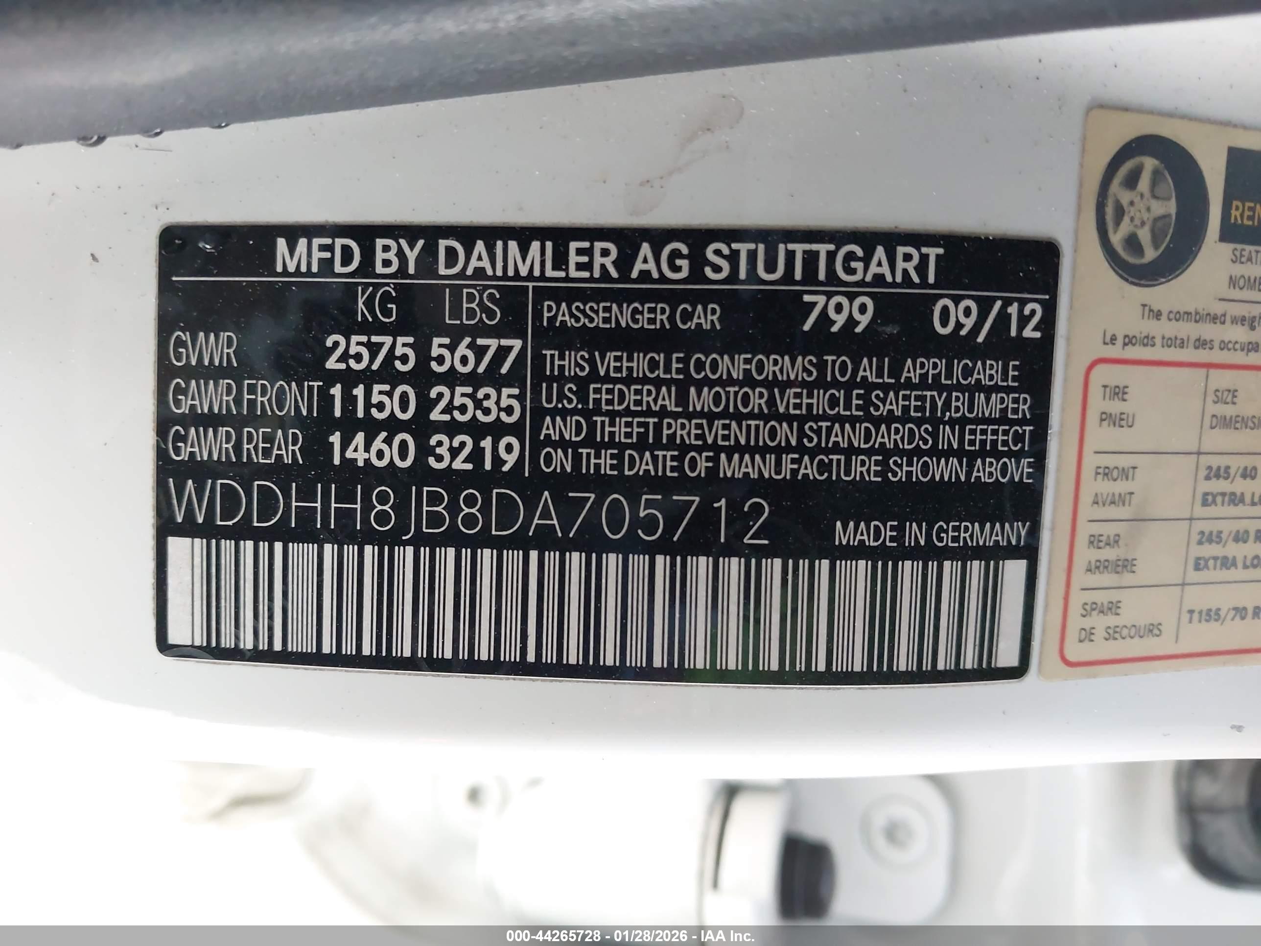 MERCEDES-BENZ E image 9