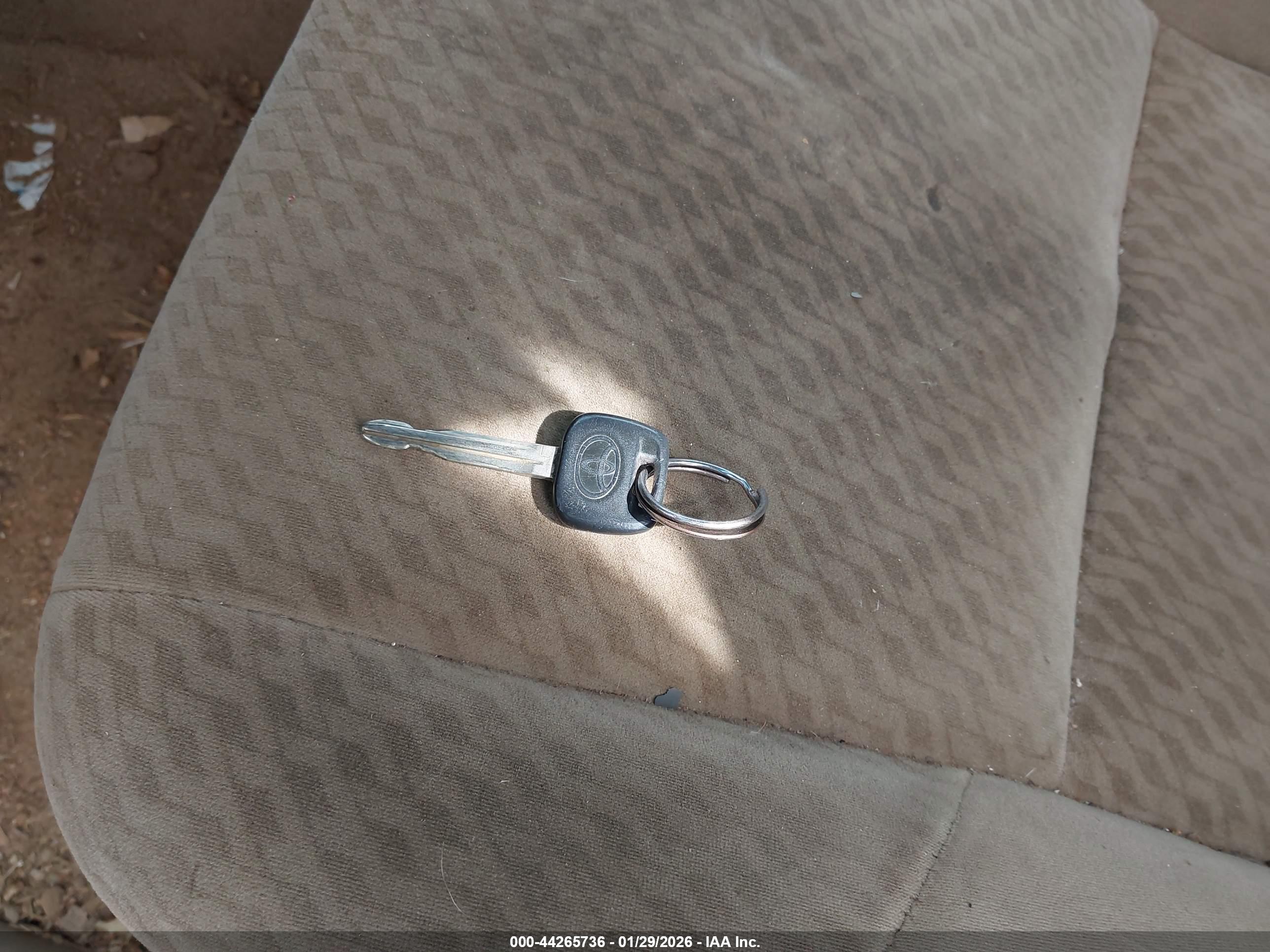 TOYOTA TACOMA image 11