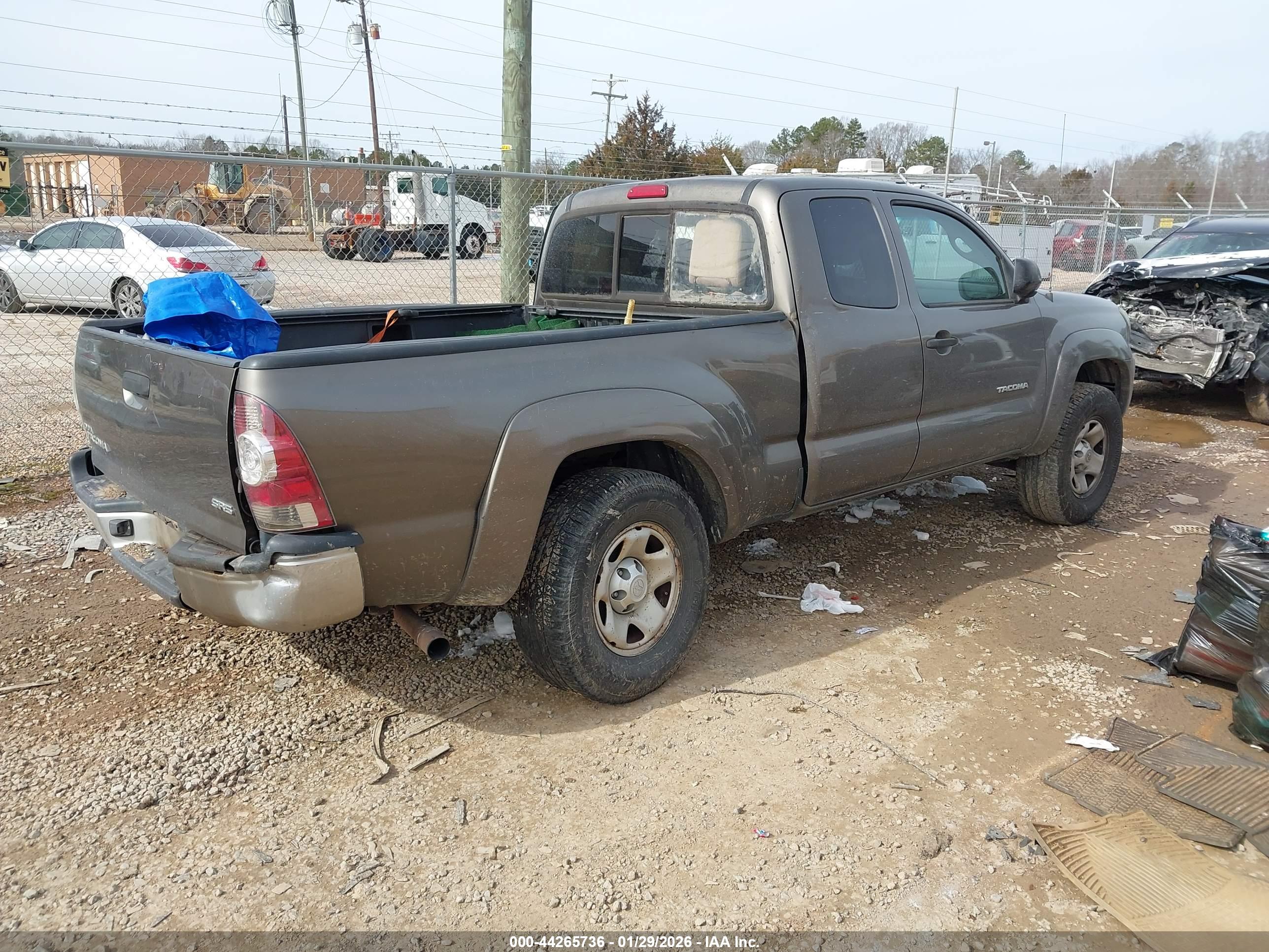 TOYOTA TACOMA image 4