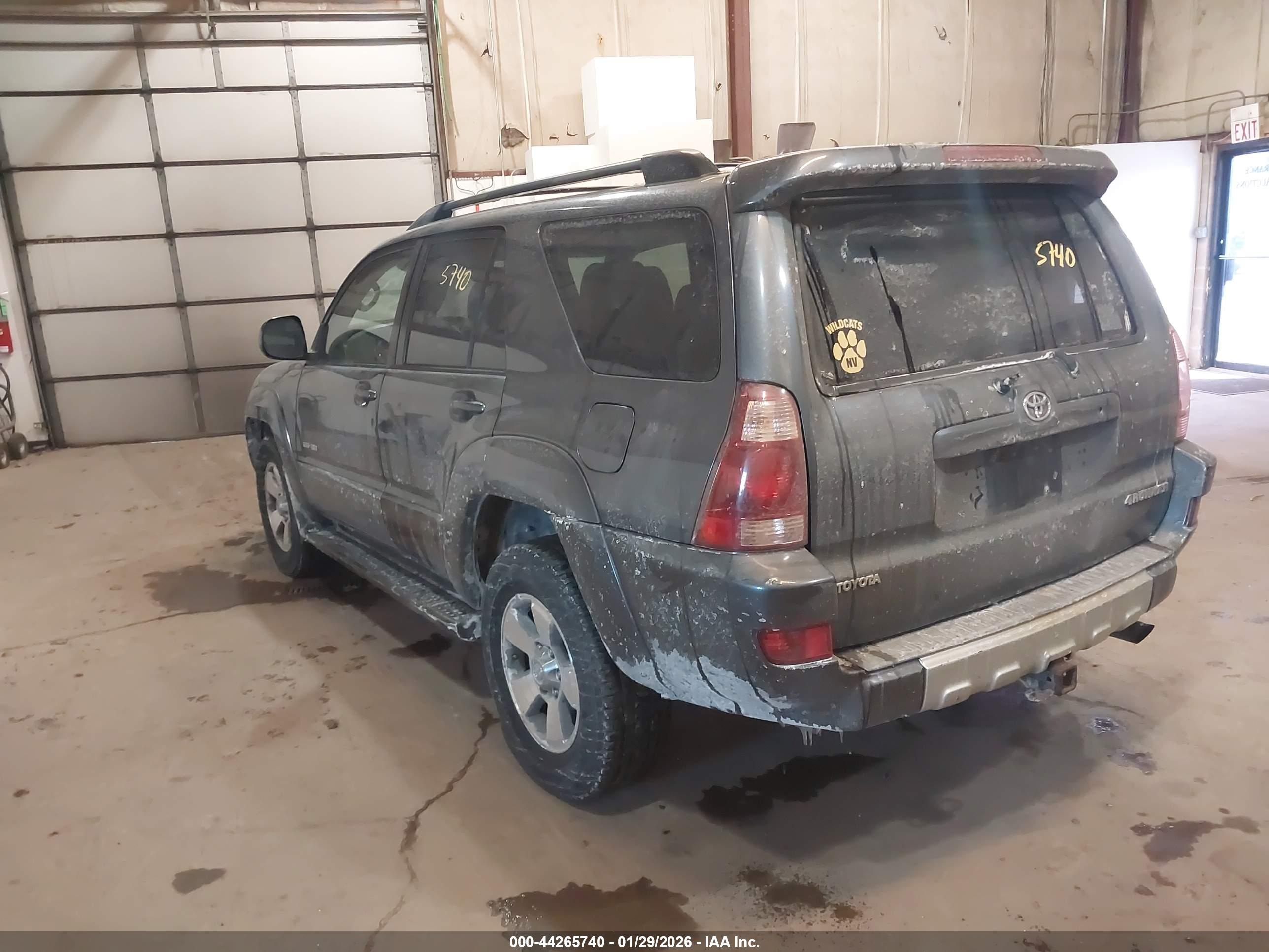 TOYOTA 4RUNNER image 3