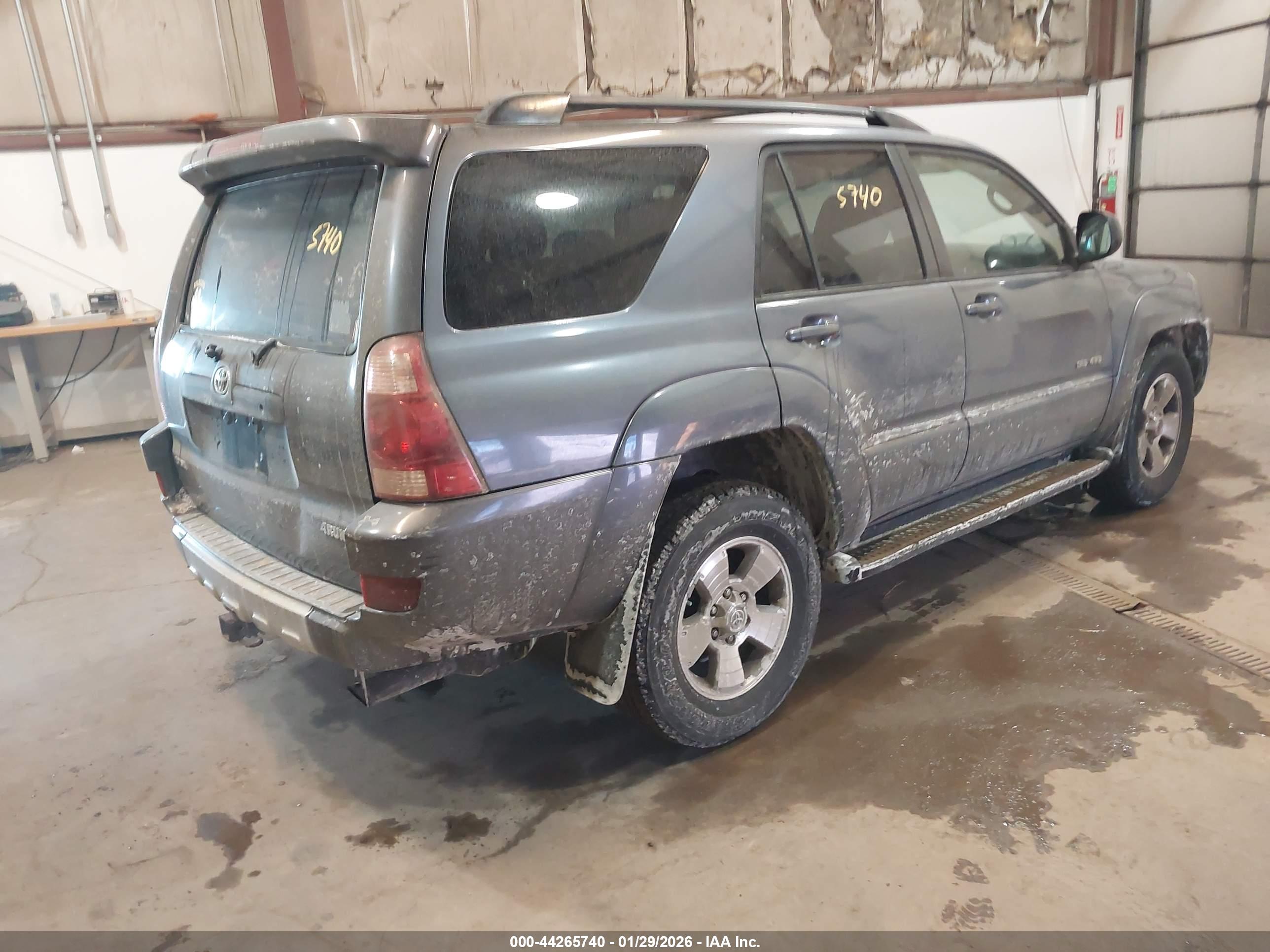 TOYOTA 4RUNNER image 4