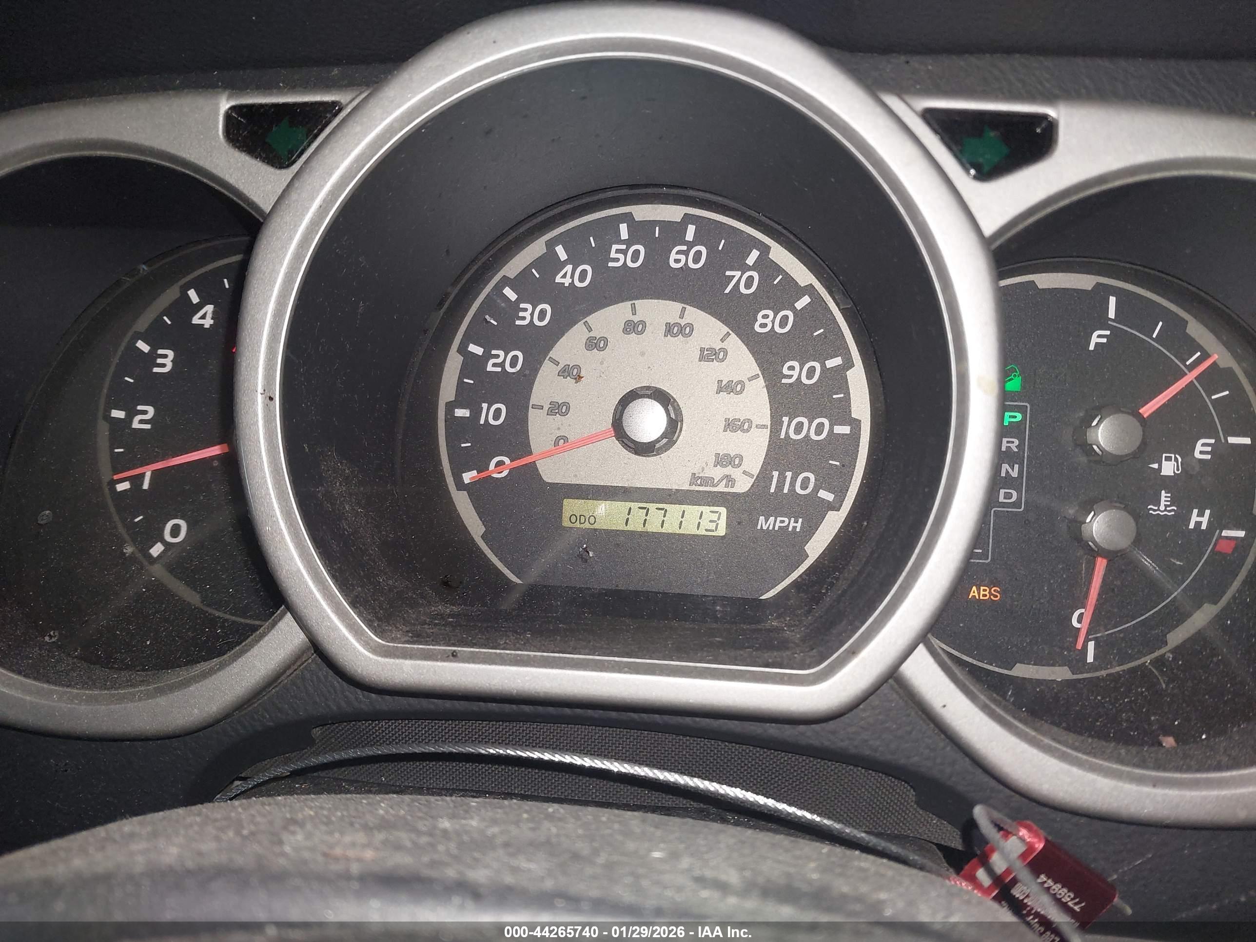 TOYOTA 4RUNNER image 7