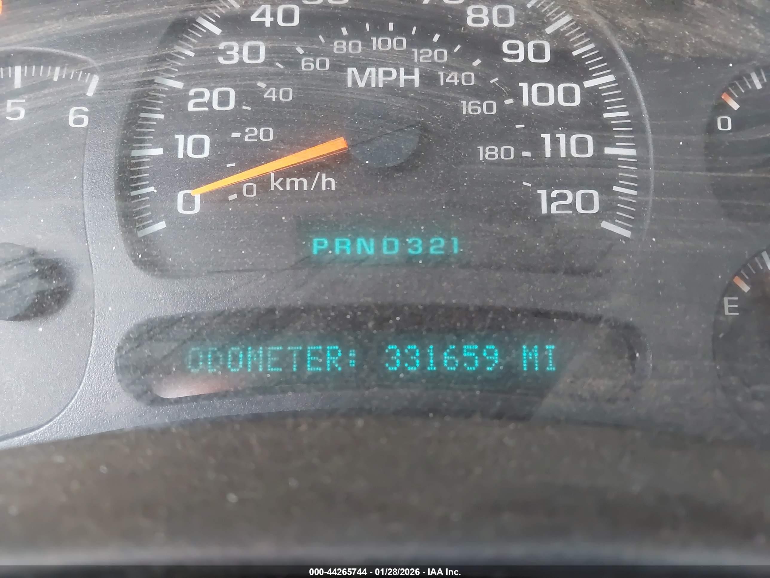 CHEVROLET SILVERADO image 7