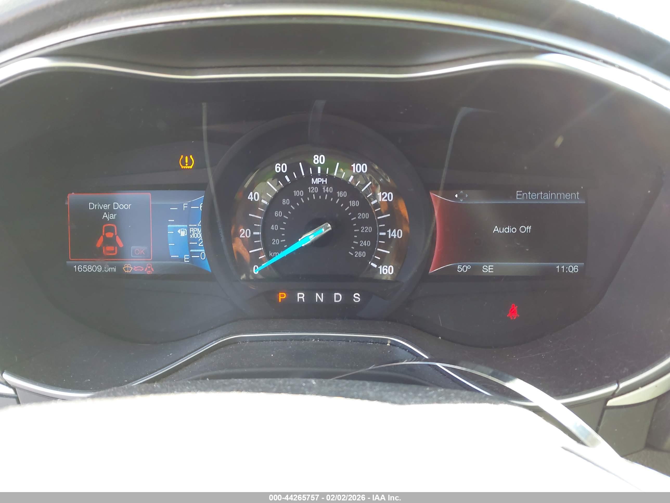 FORD FUSION image 7