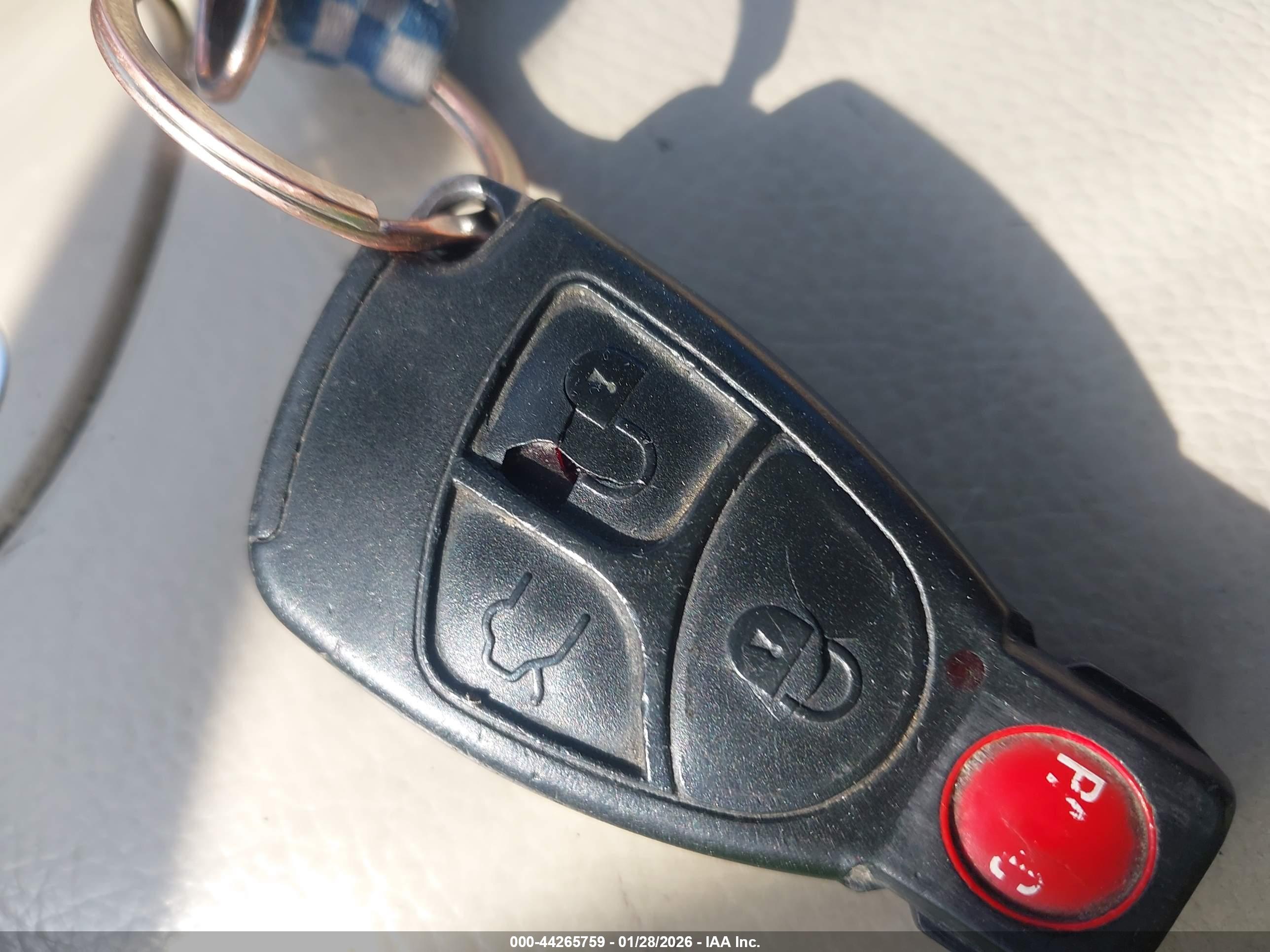 MERCEDES-BENZ CLK image 11