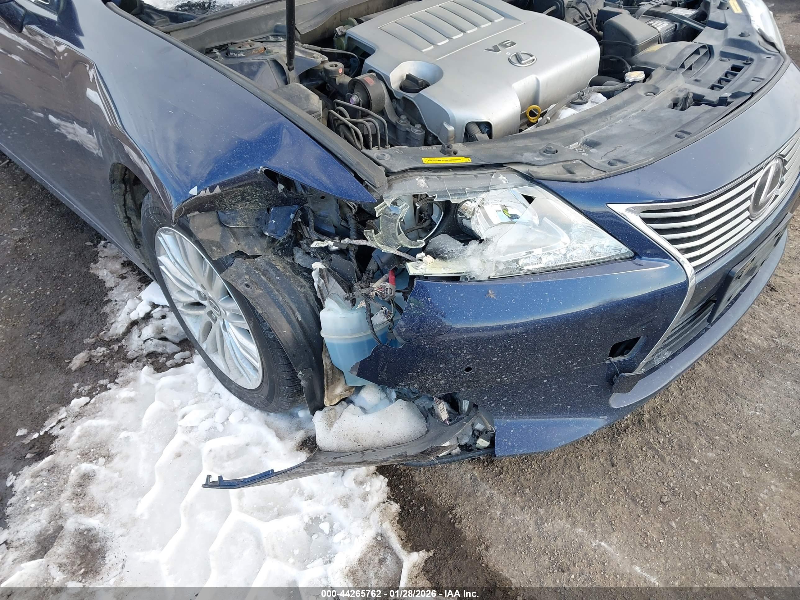 LEXUS ES image 6