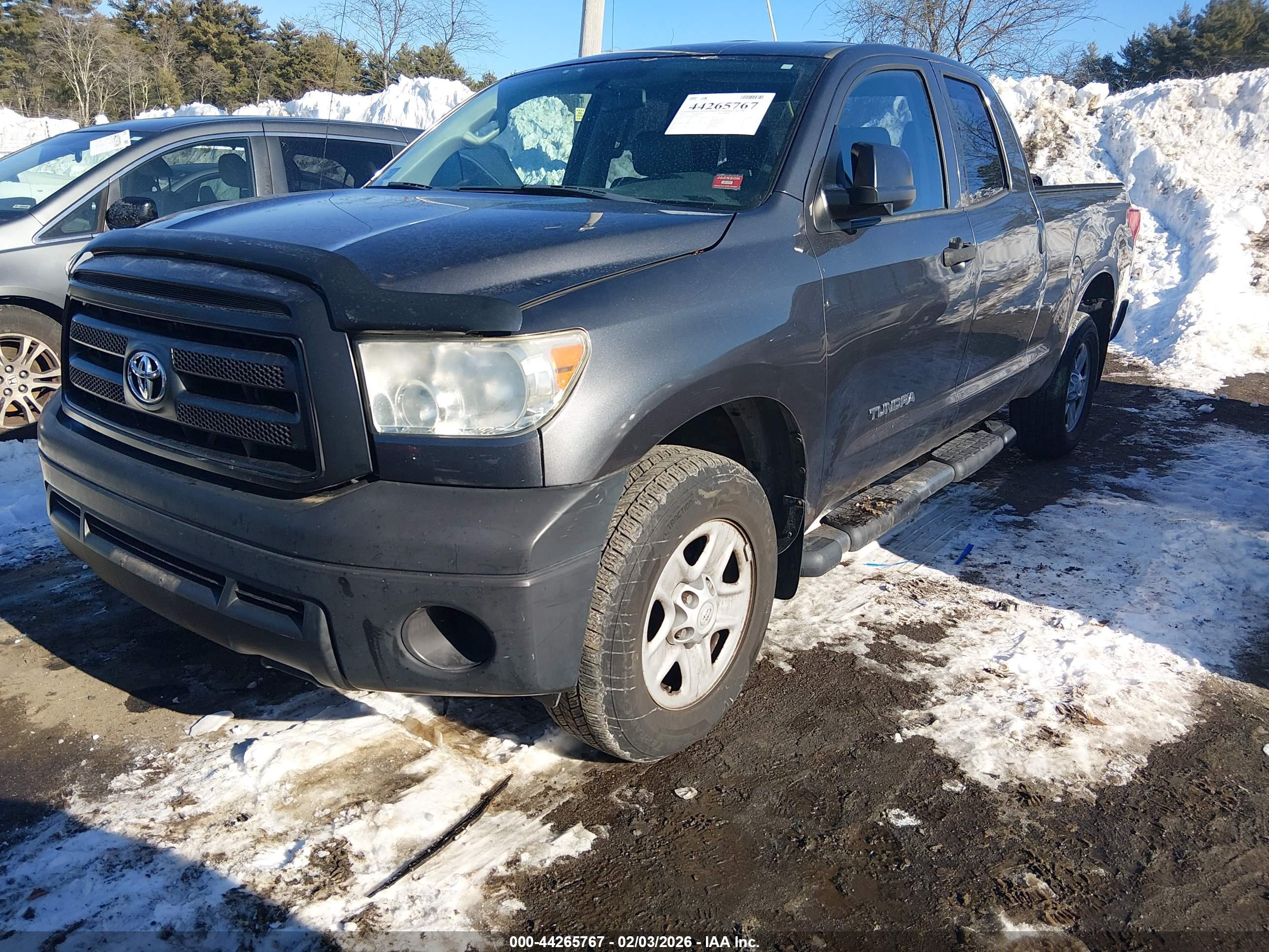 TOYOTA TUNDRA image 2