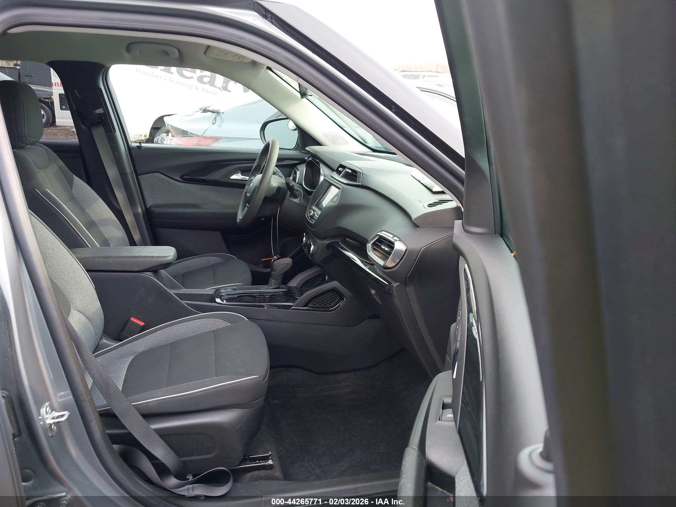 CHEVROLET TRAILBLAZER image 5