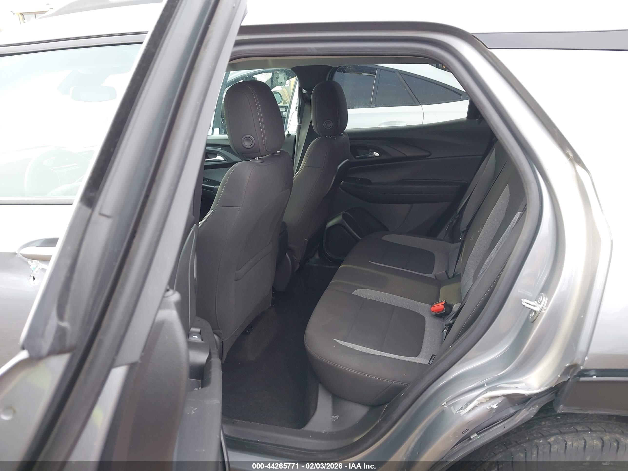 CHEVROLET TRAILBLAZER image 8