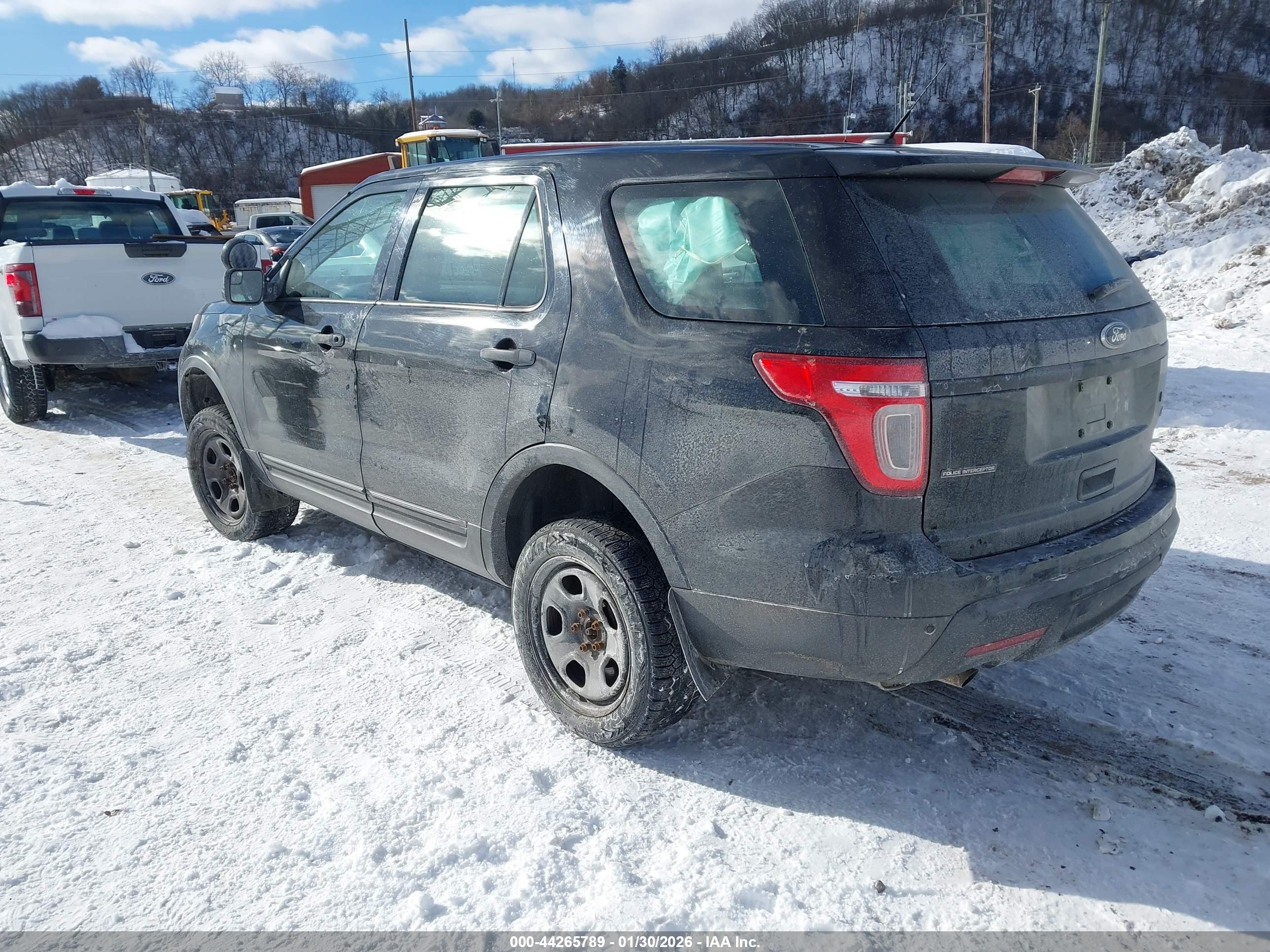 FORD UTILITY image 3