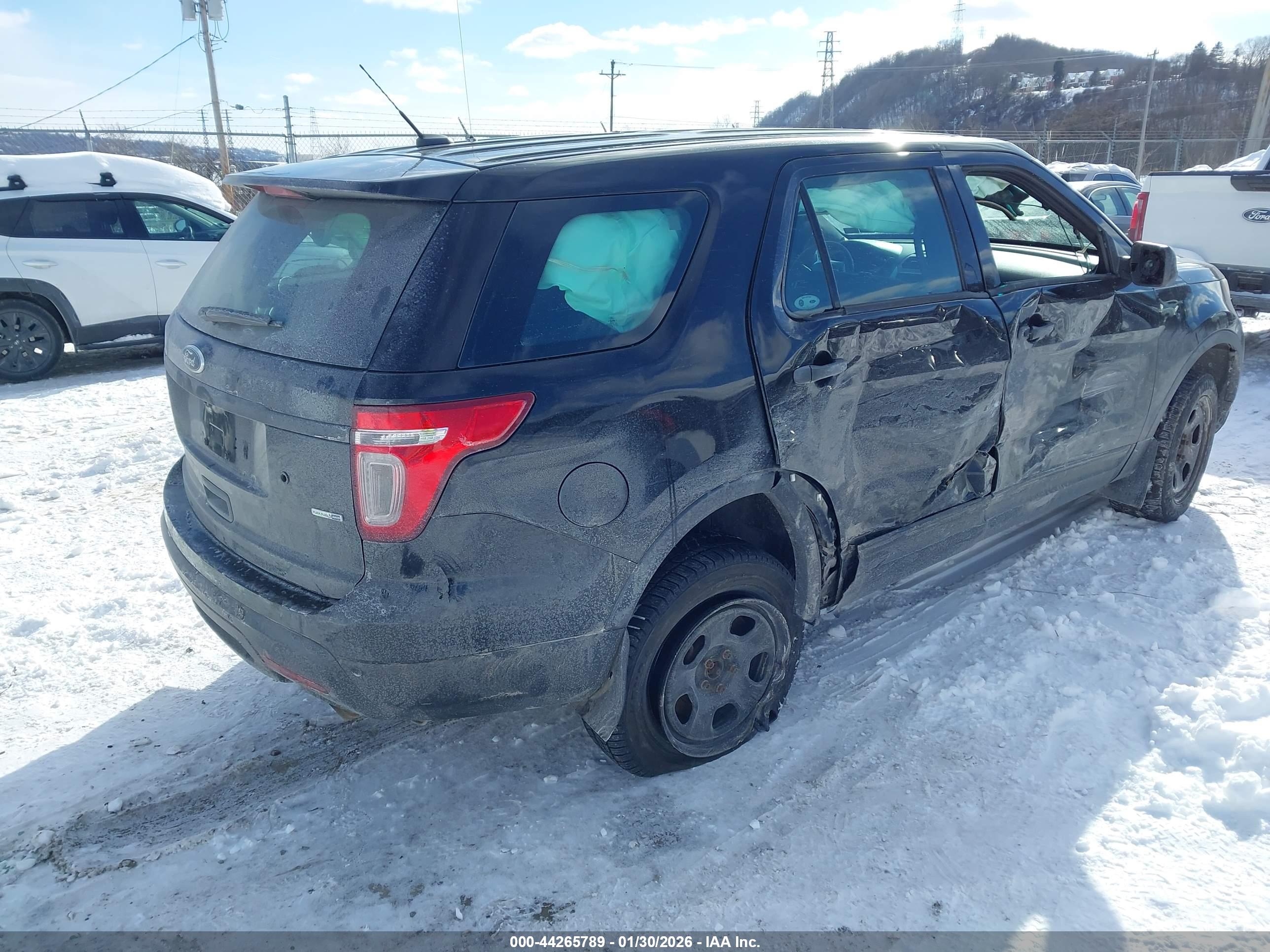 FORD UTILITY image 4