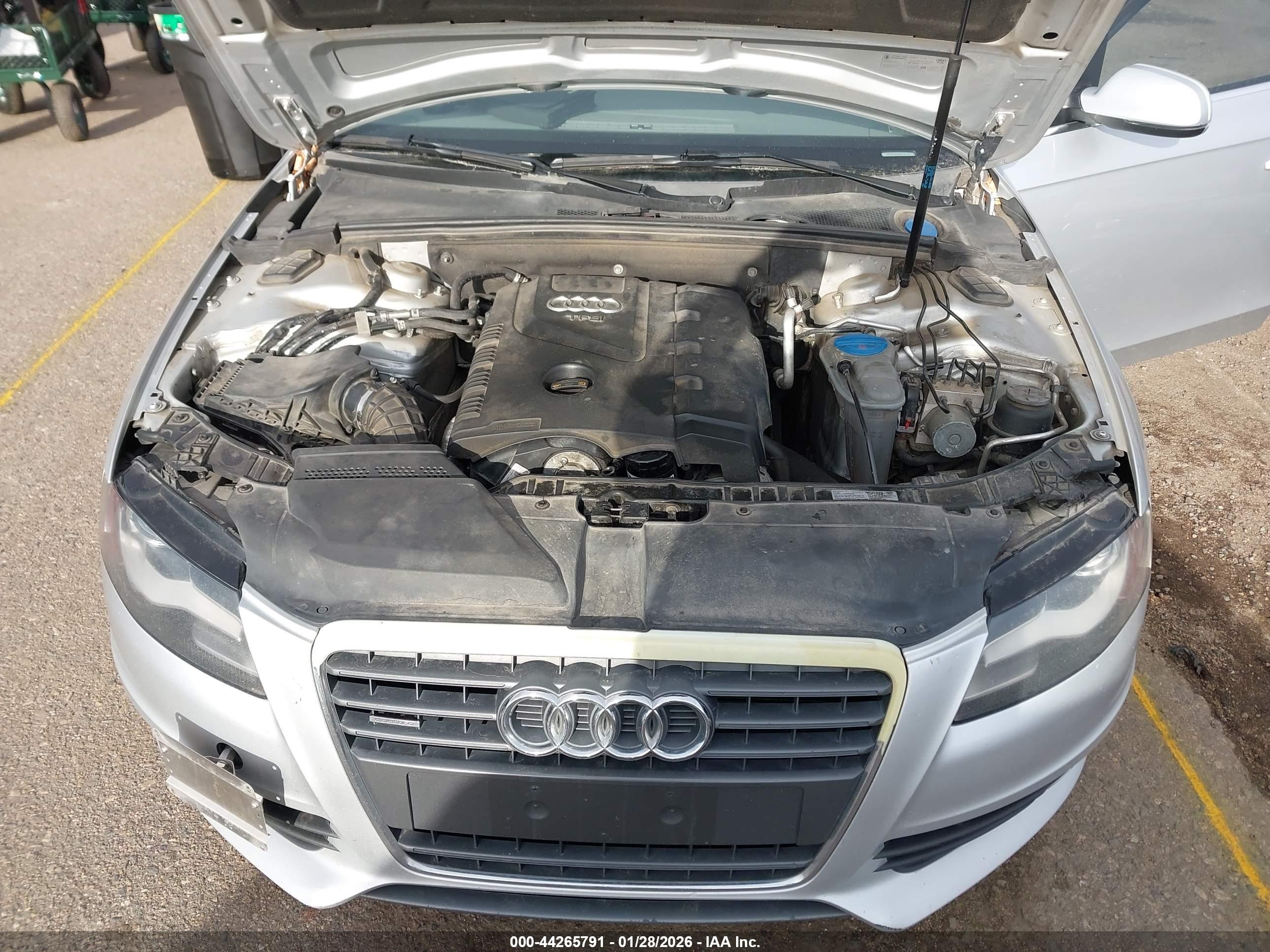 AUDI A4 image 10
