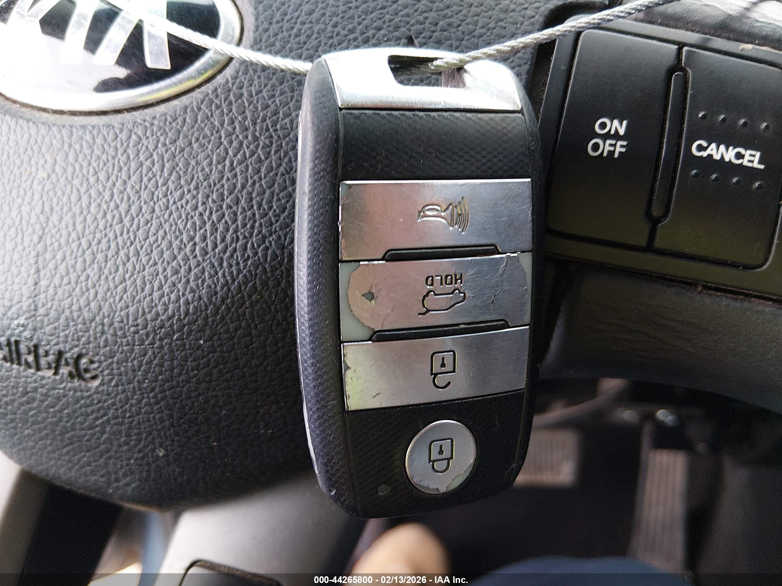 KIA SPORTAGE image 11