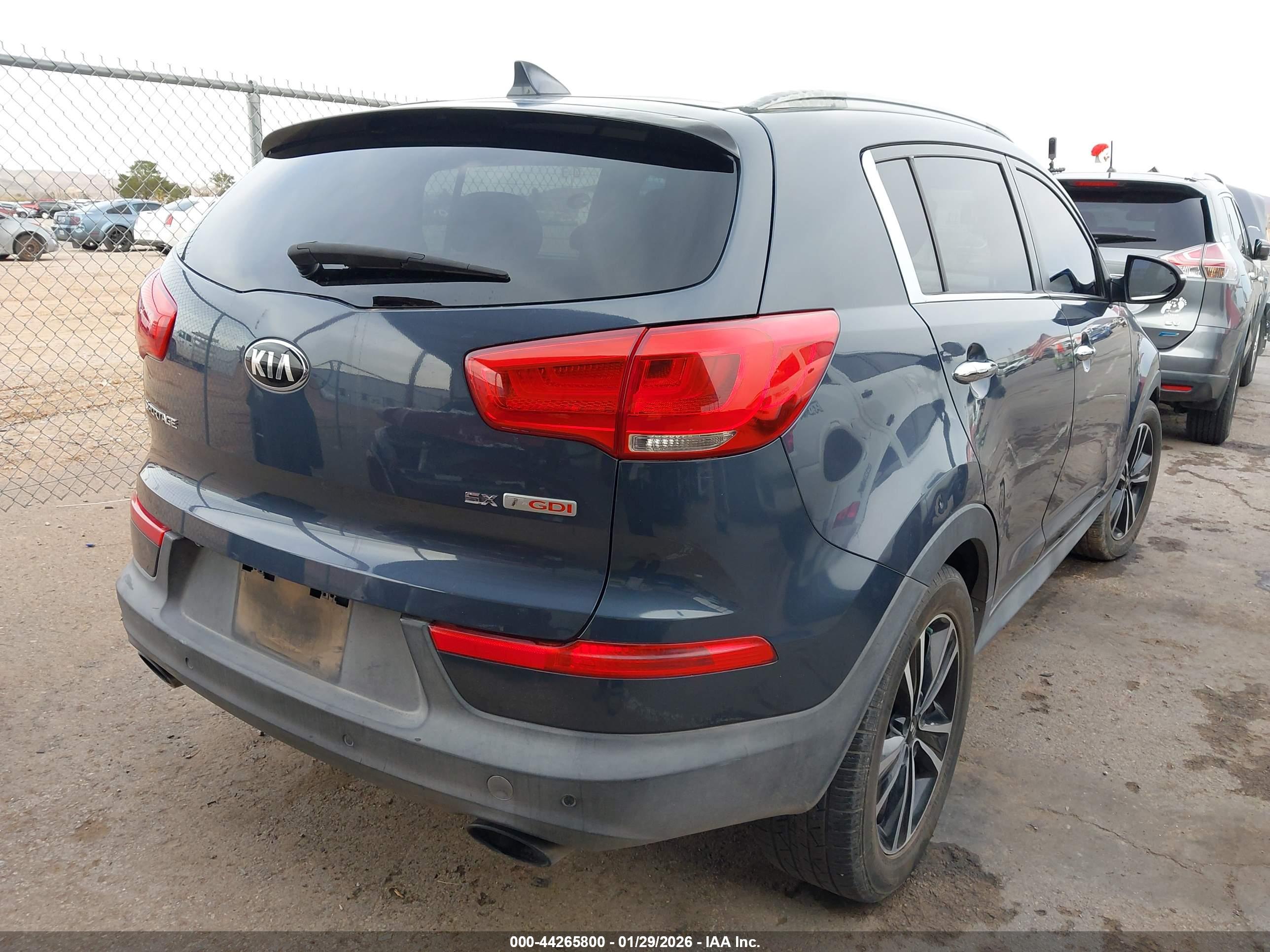 KIA SPORTAGE image 4