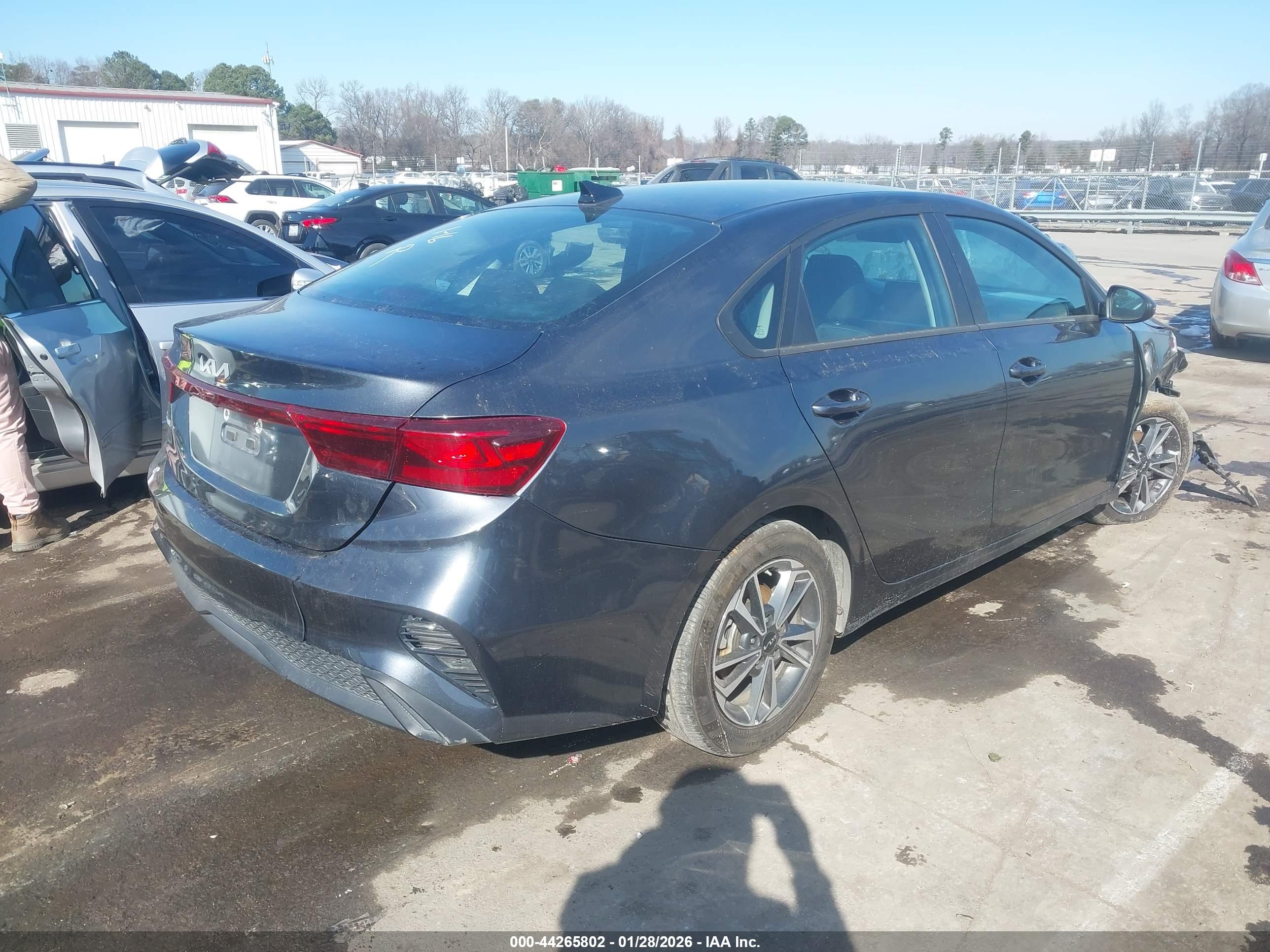 KIA FORTE image 4