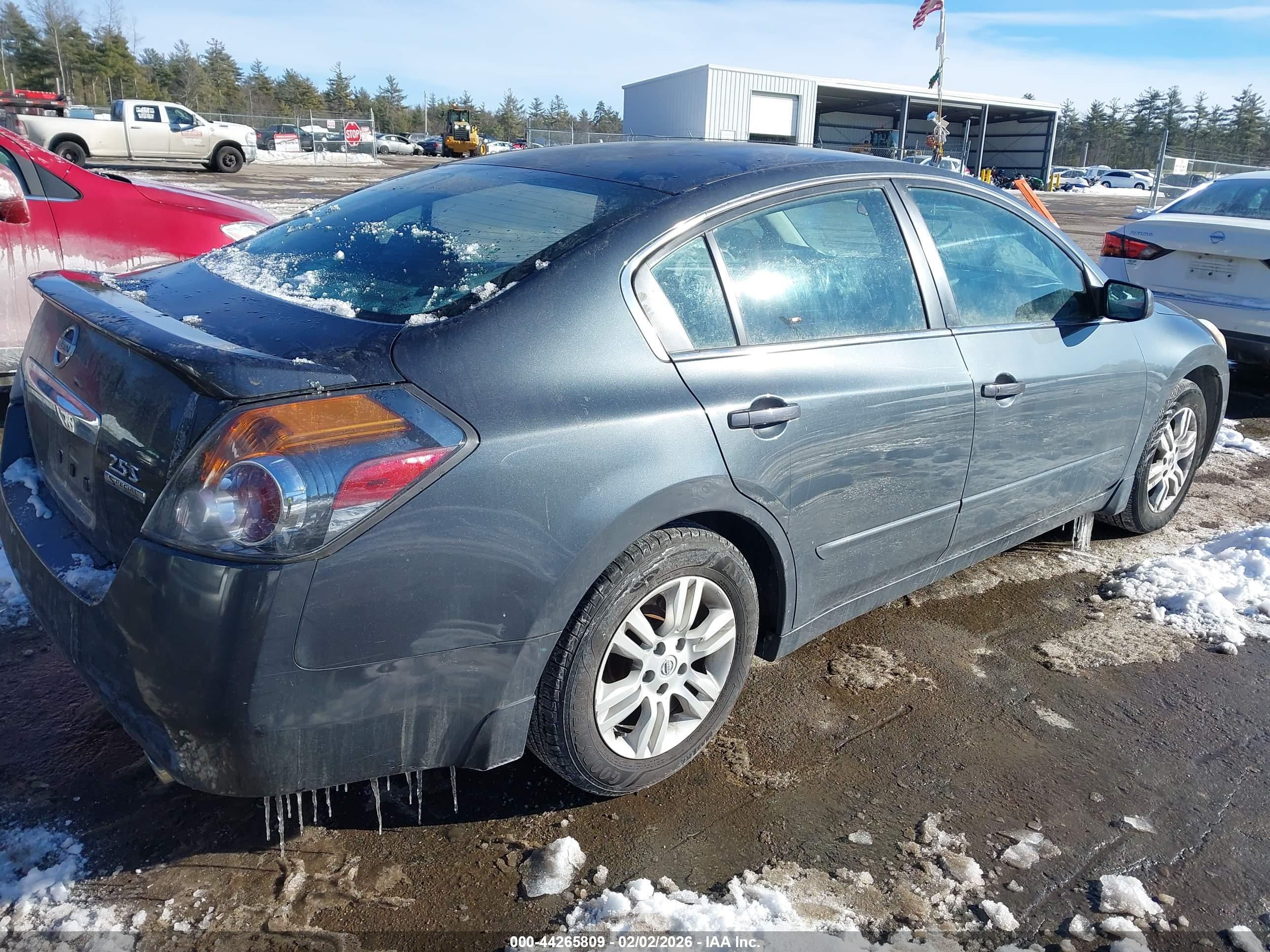 NISSAN ALTIMA image 4
