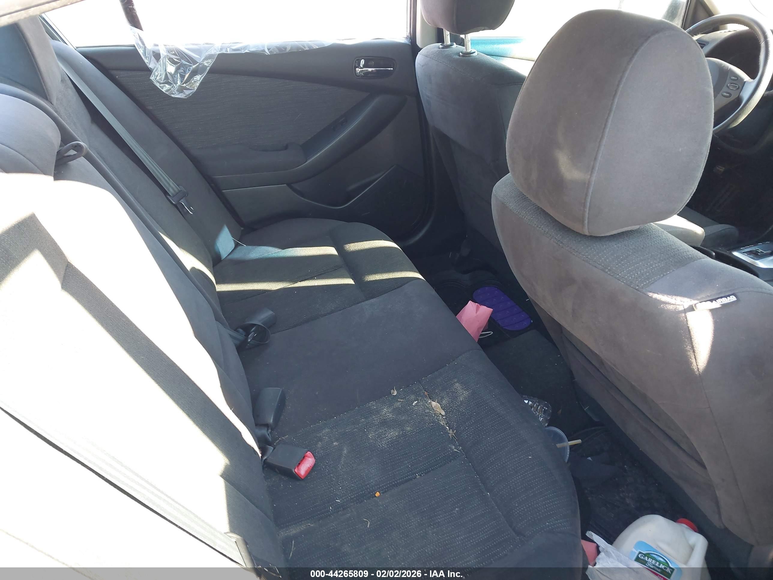 NISSAN ALTIMA image 8