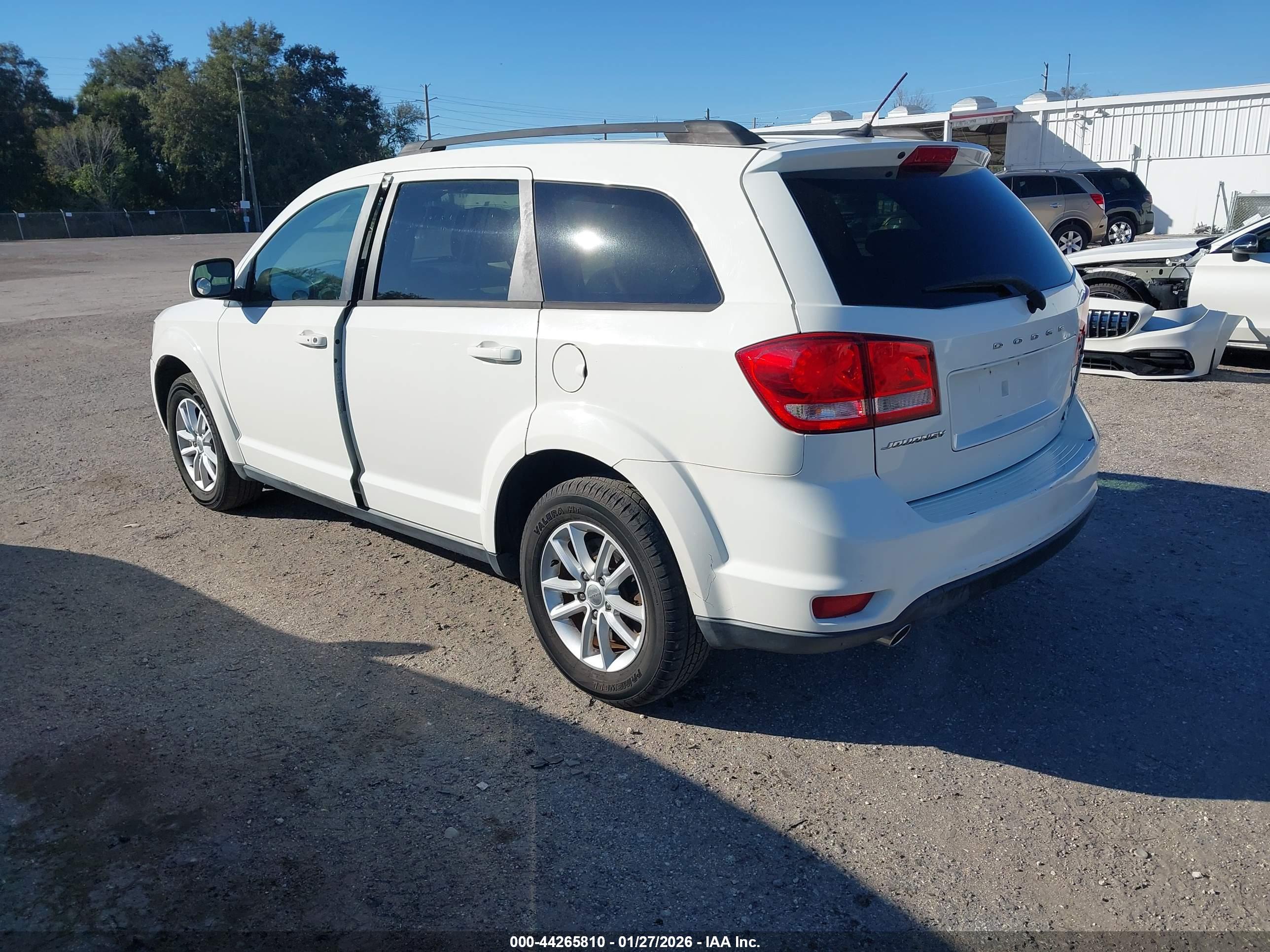 DODGE JOURNEY image 3