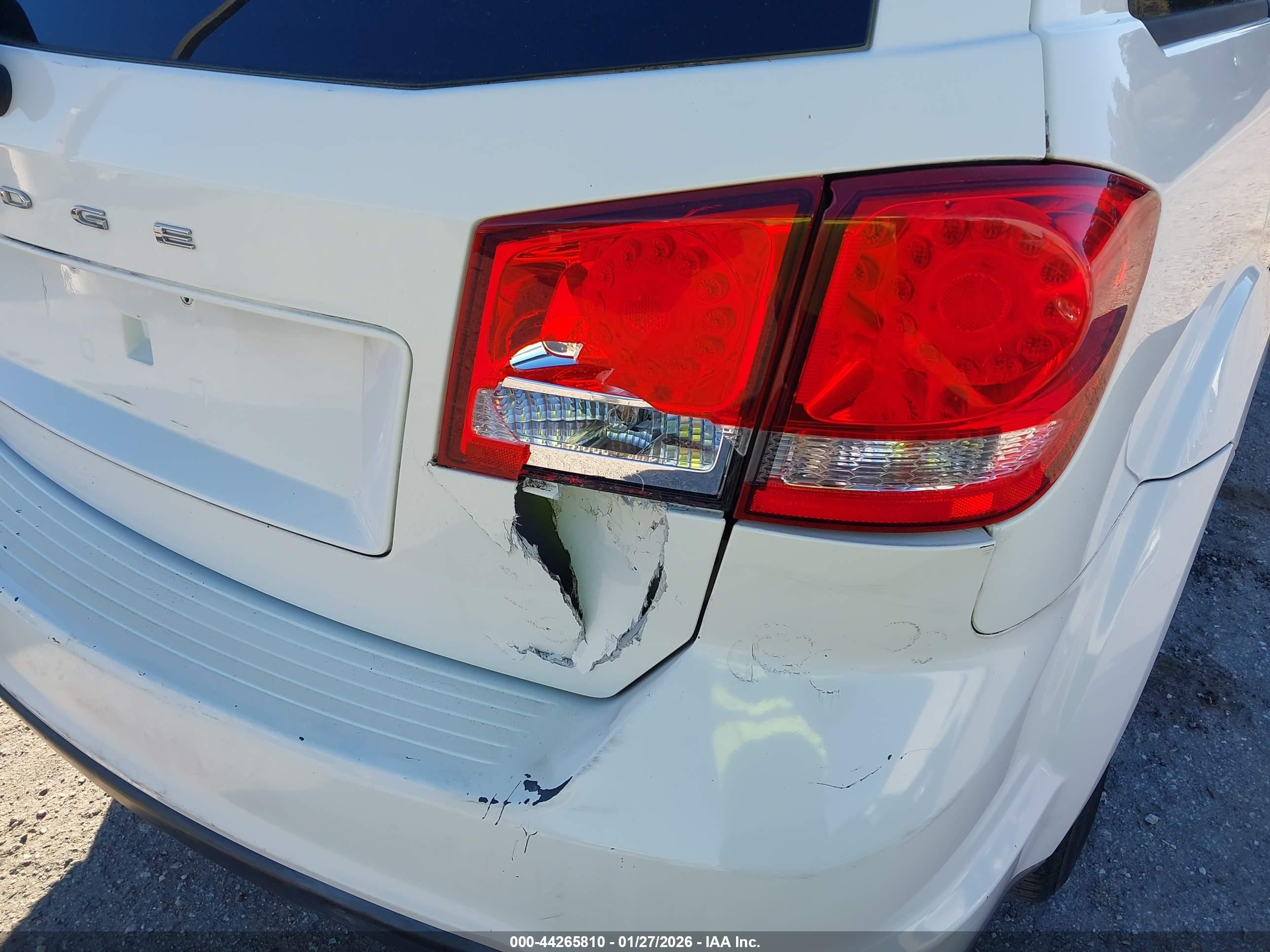 DODGE JOURNEY image 6