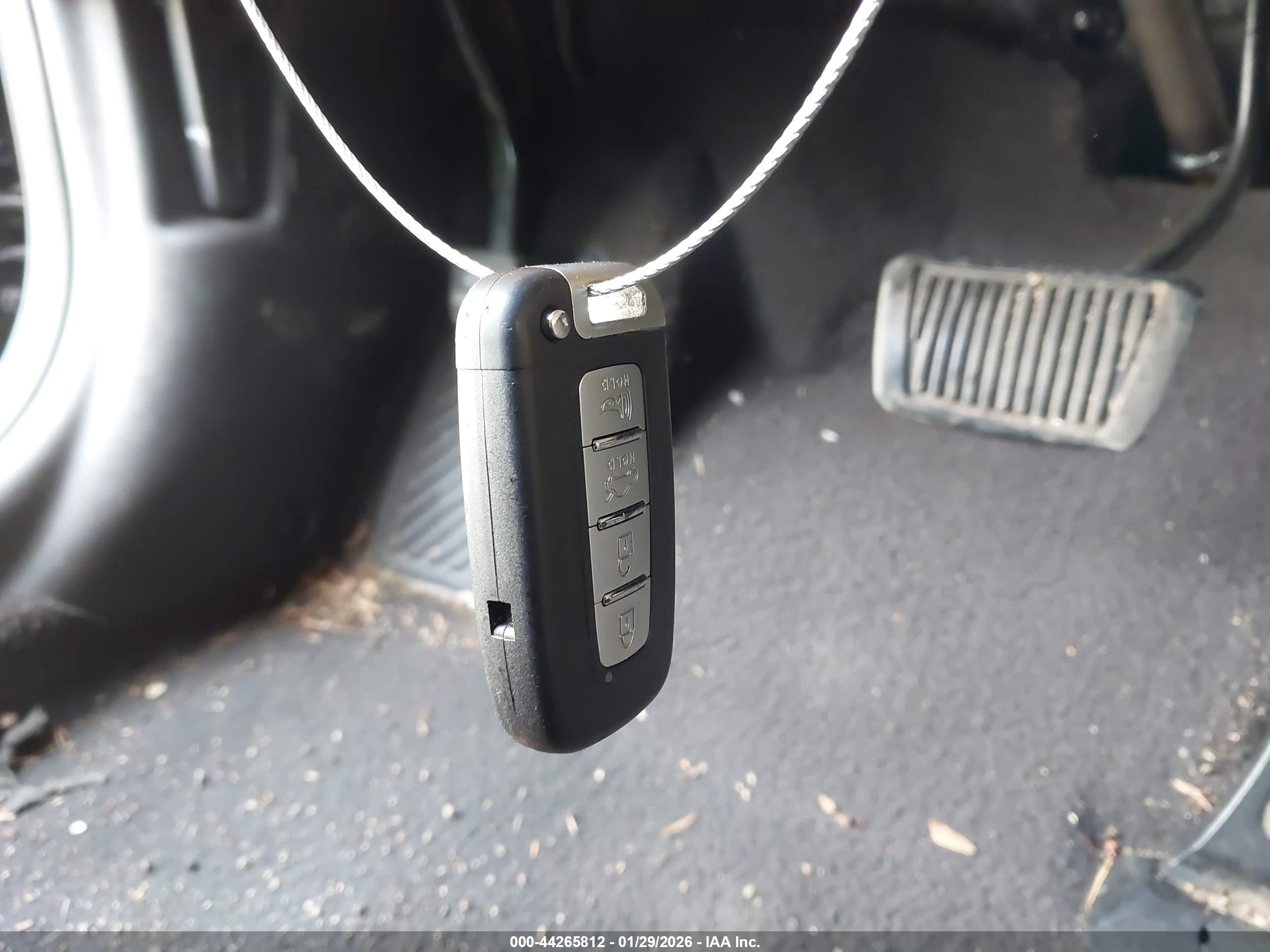 HYUNDAI SONATA image 11