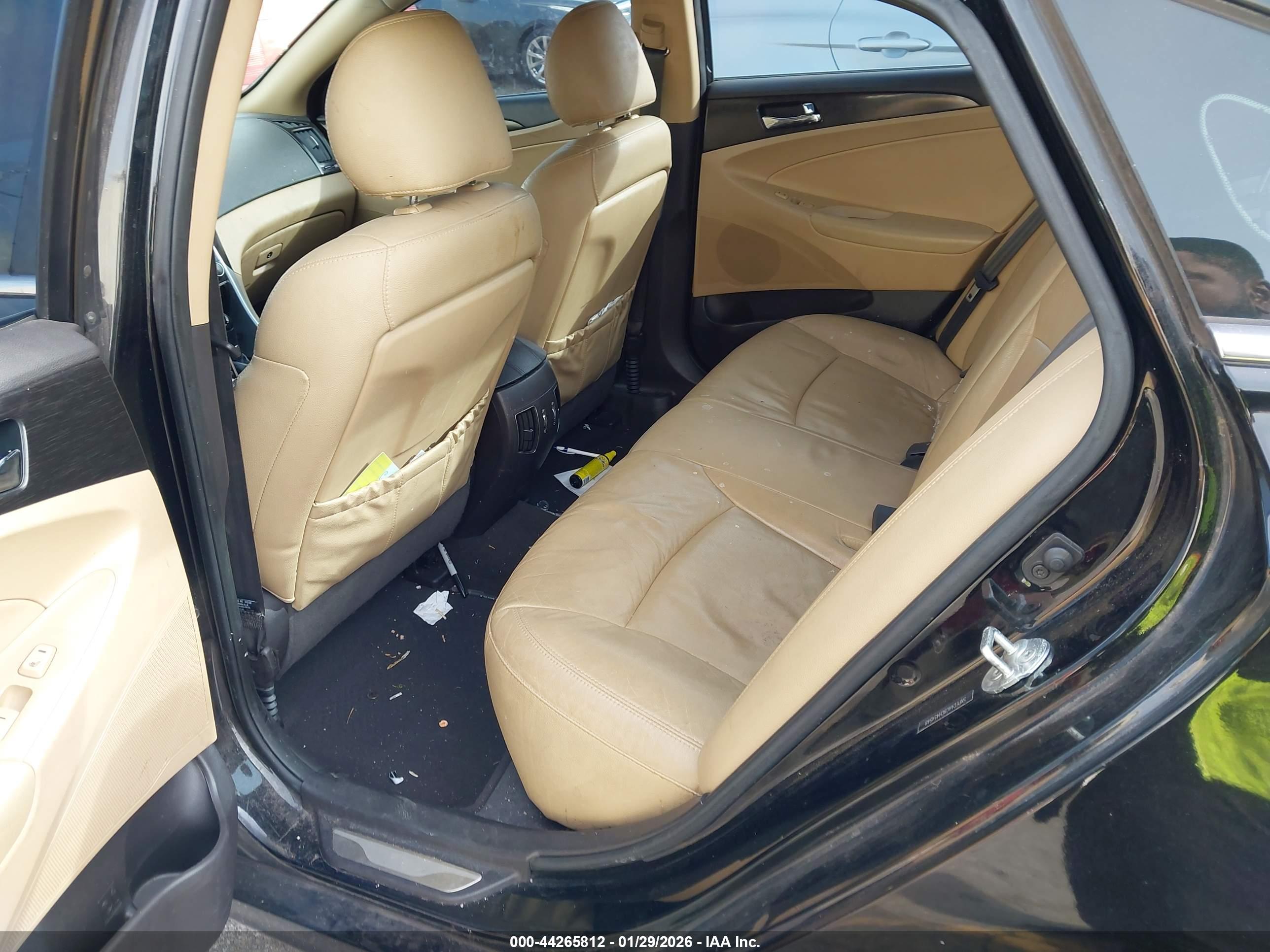 HYUNDAI SONATA image 8