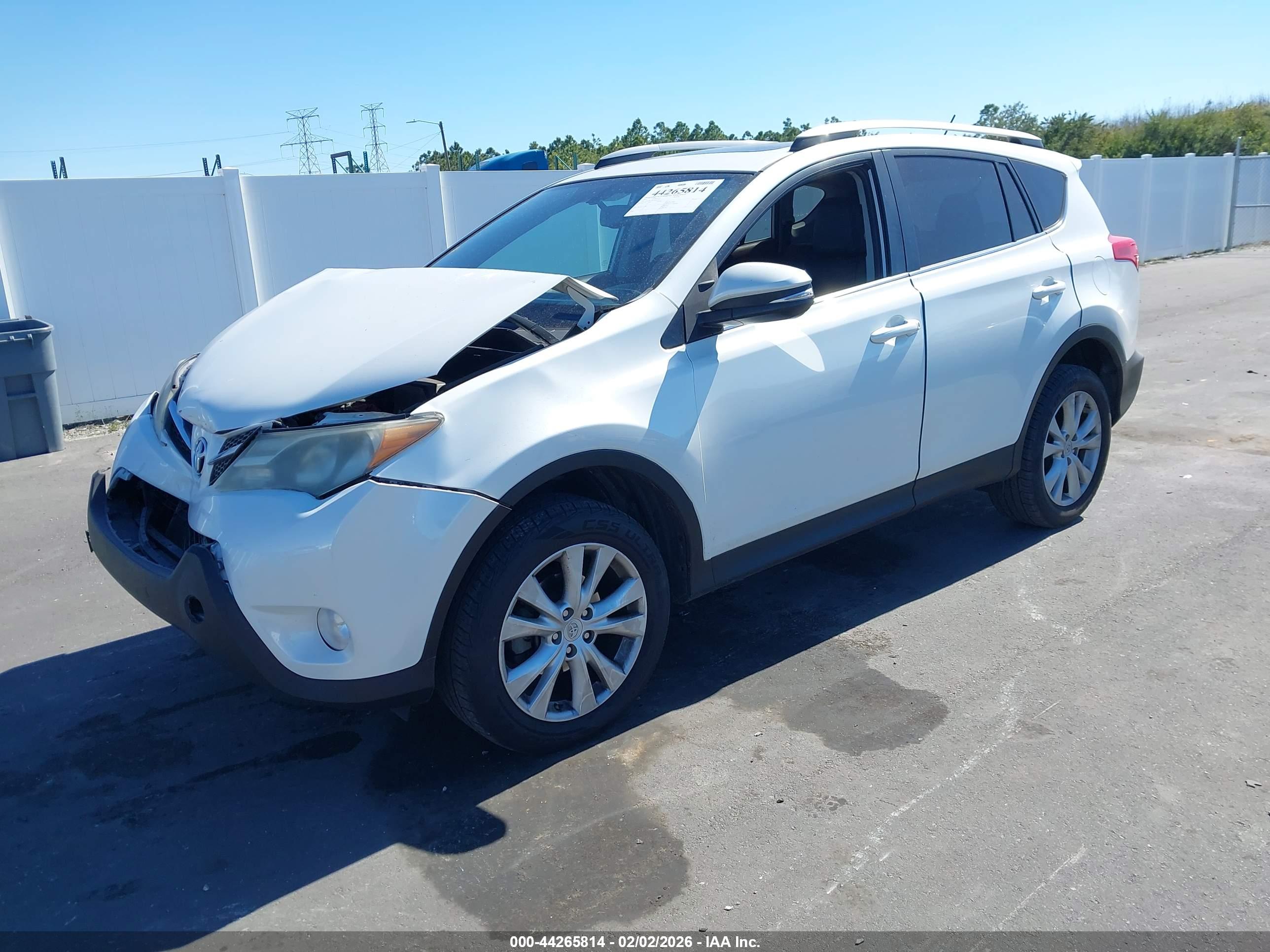TOYOTA RAV4 image 2