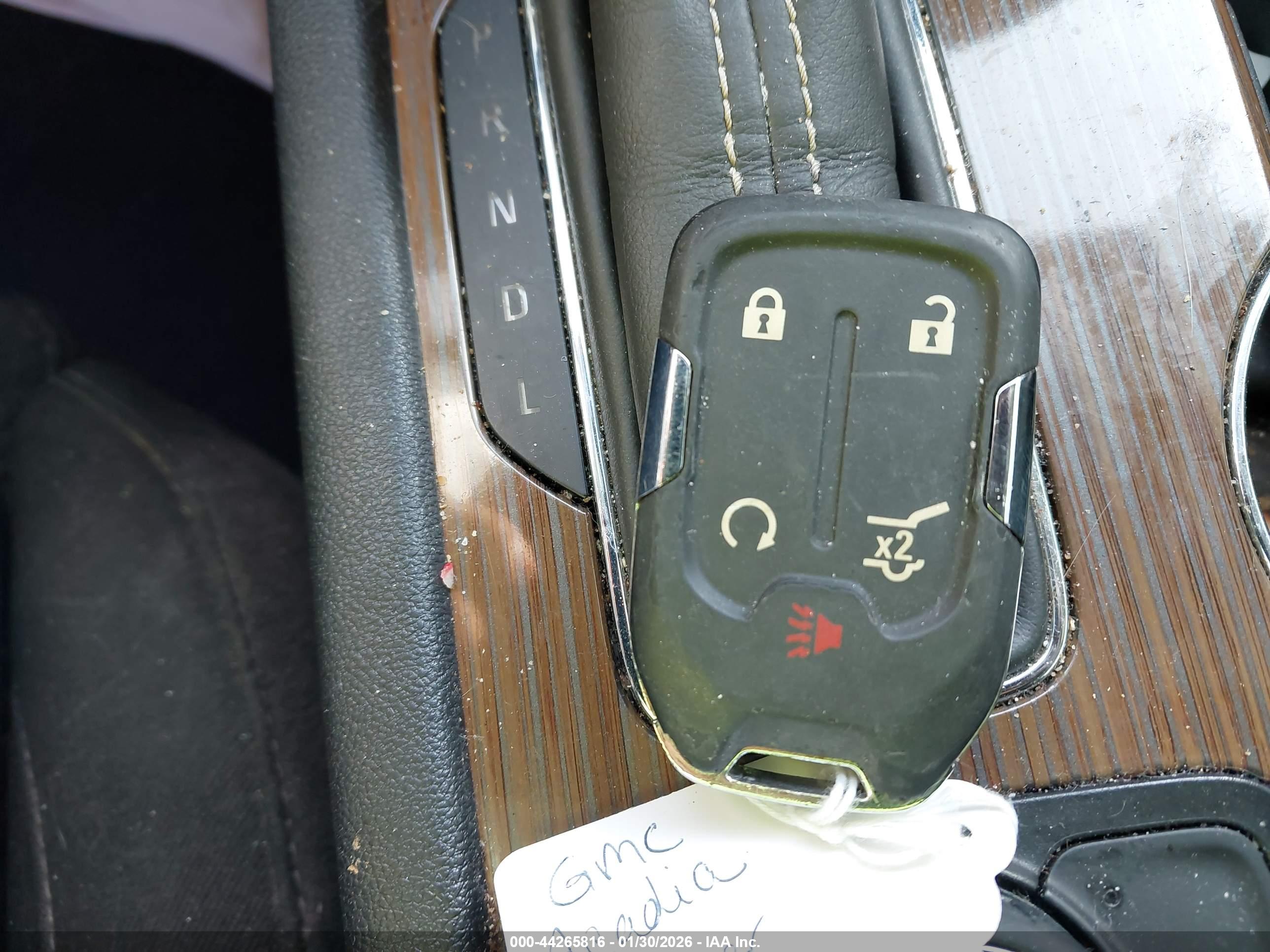 GMC ACADIA image 11